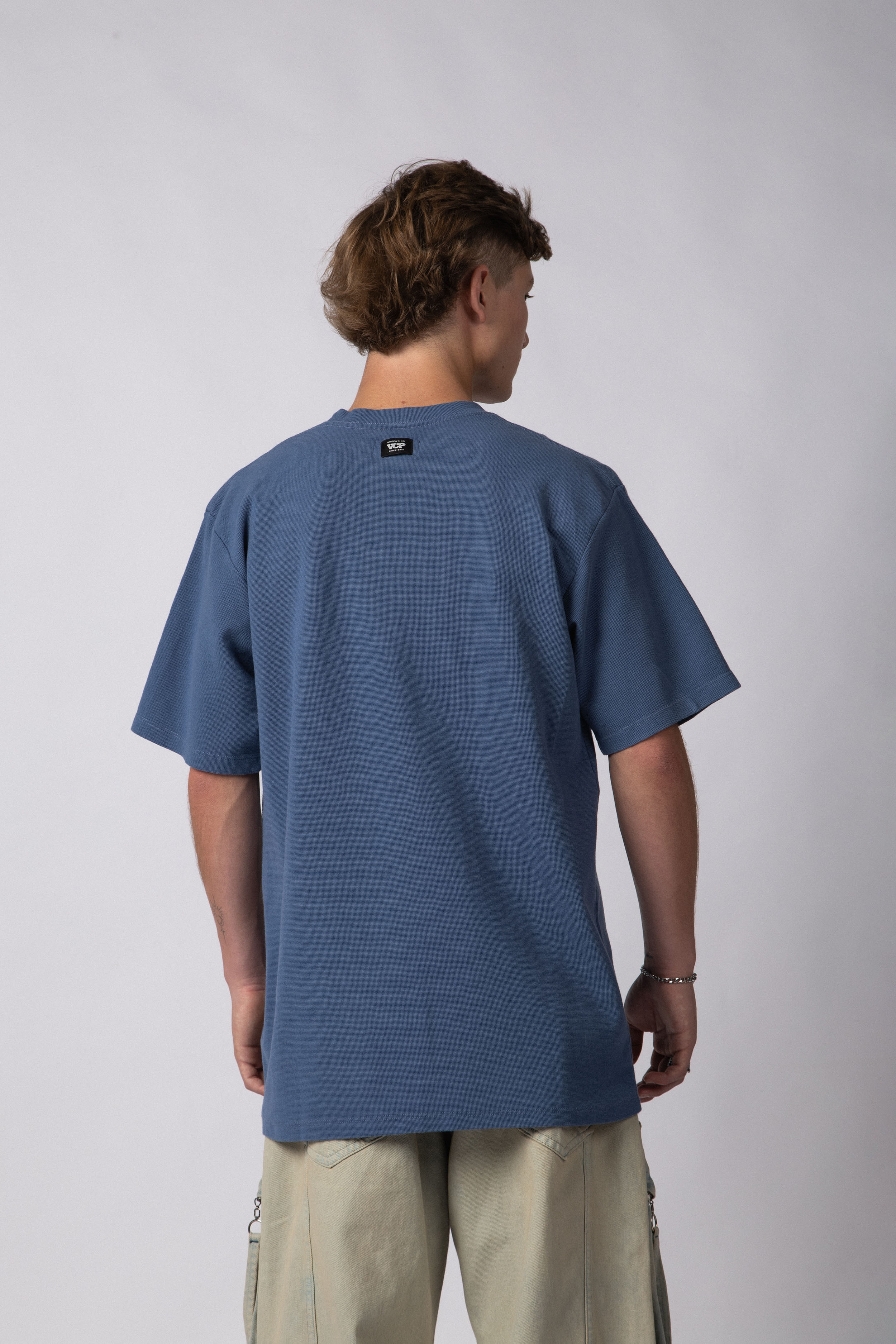 Remera Over Hana Hum Navy