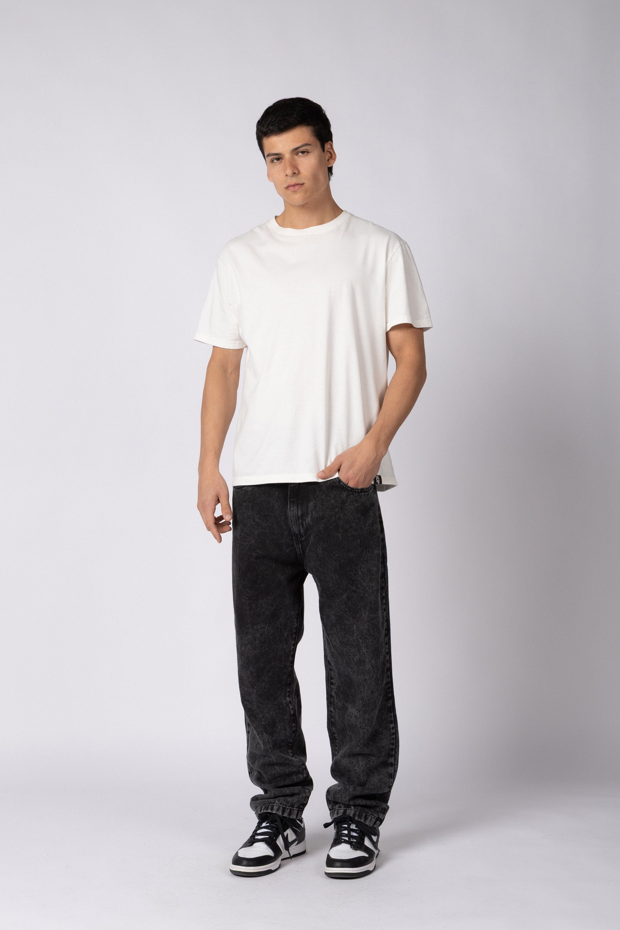 Jean Mom Shelby Smoked Gris