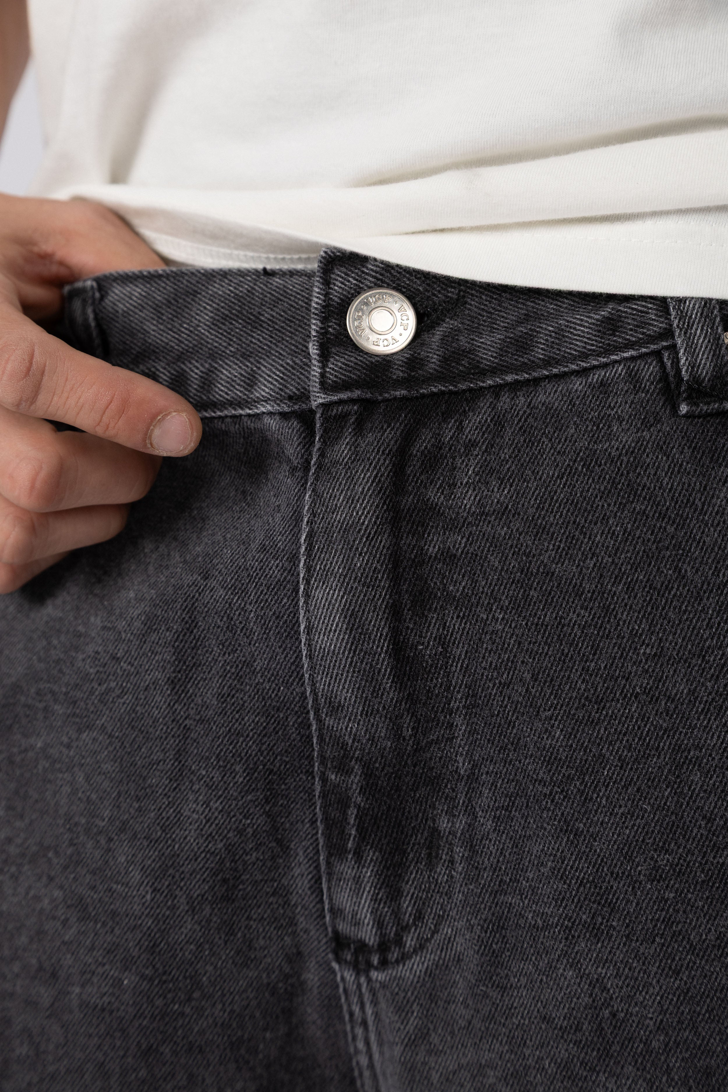 Jean Mom Shelby Smoked Stone