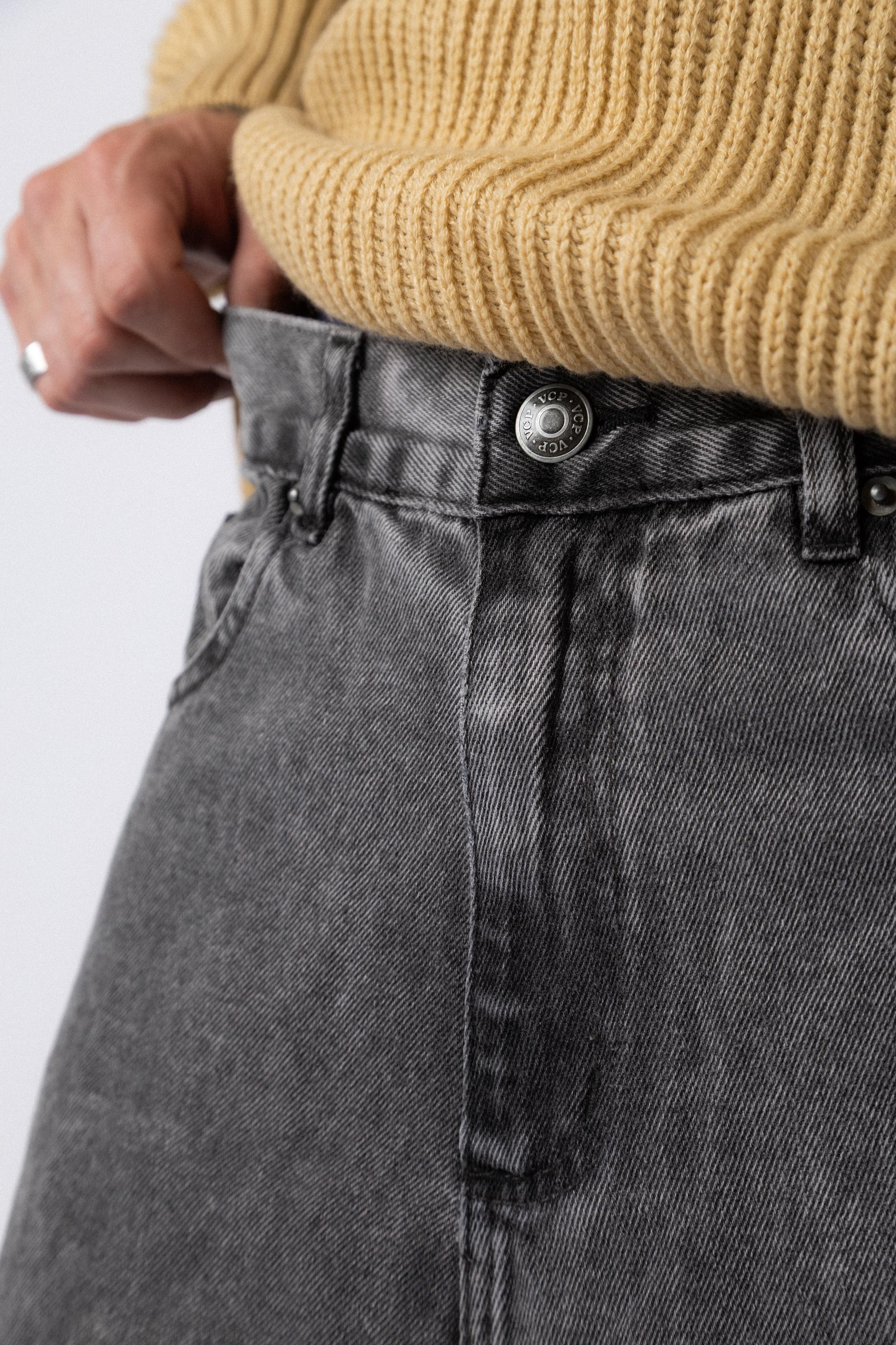 Jean Mom Shelby Smoked Gris