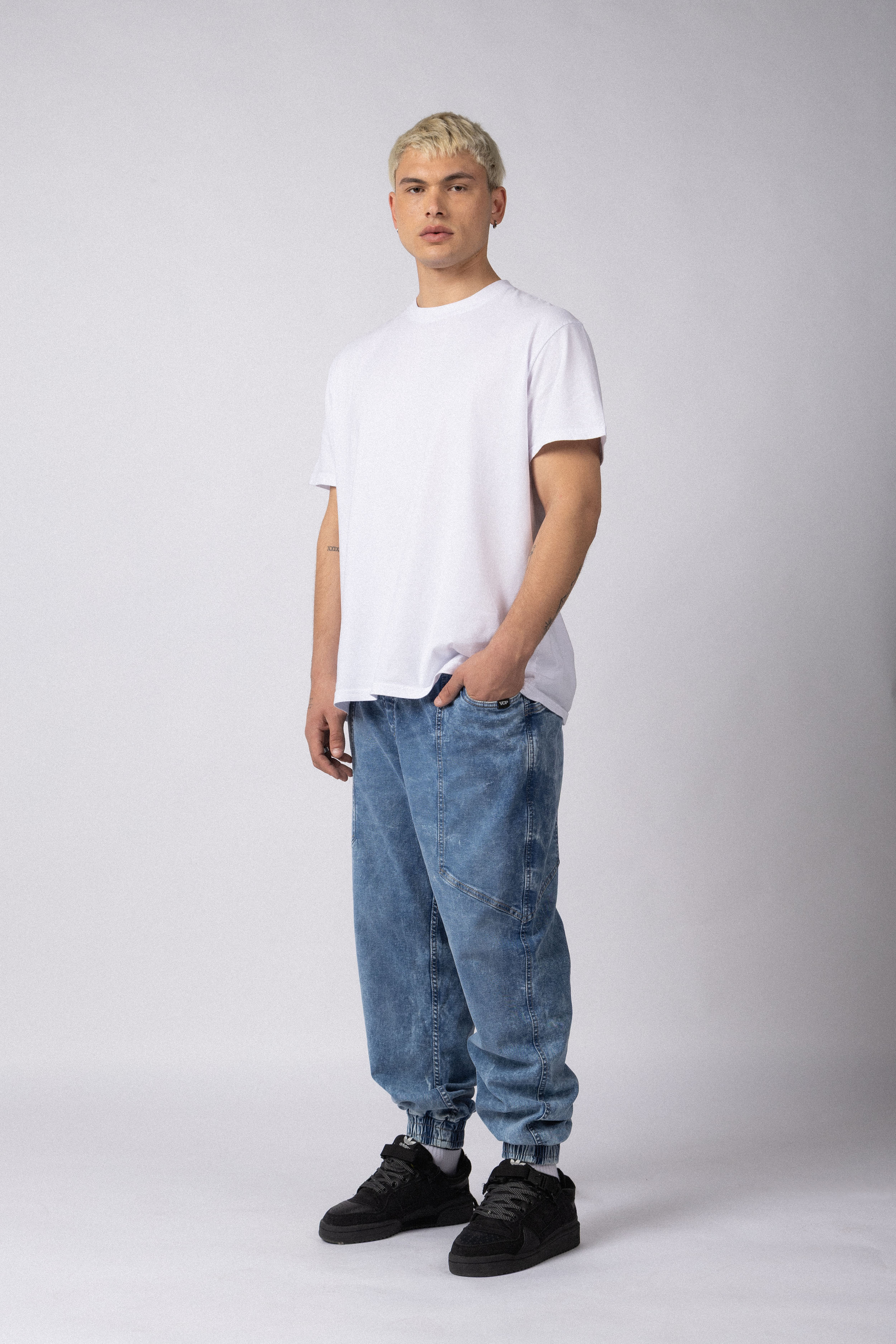 Jogjean Over Marcus Azul