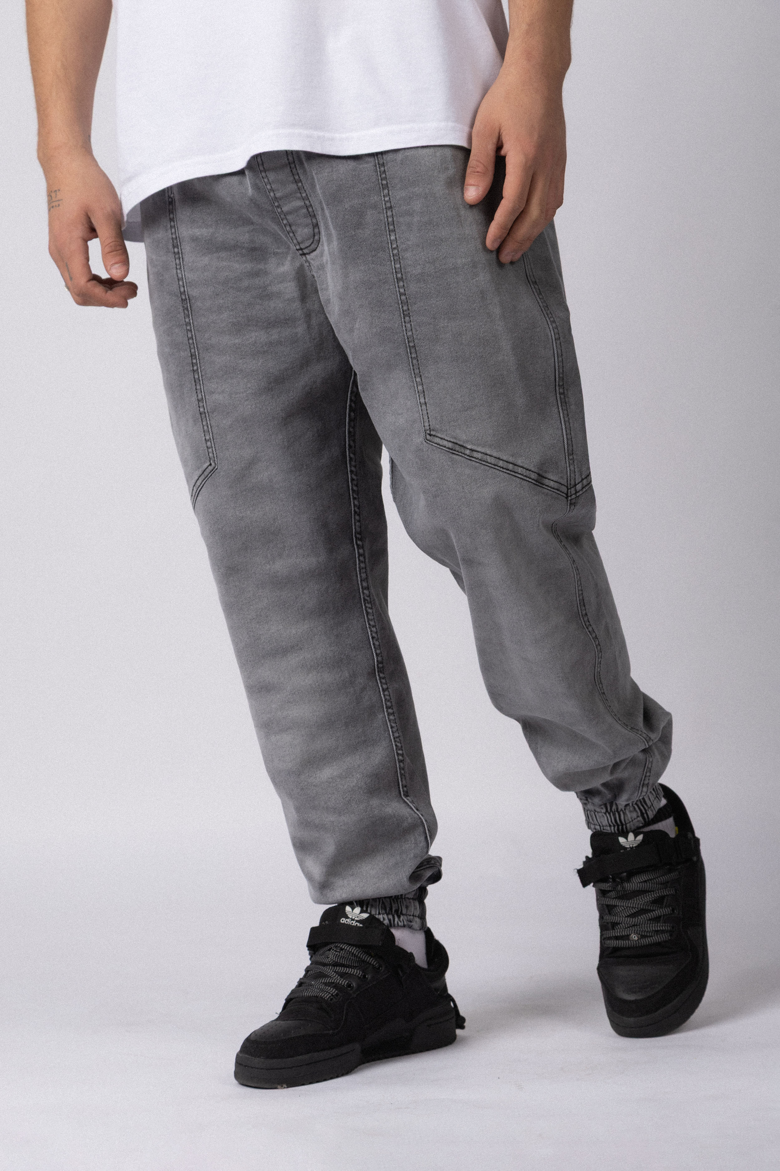 Jogjean Over Marcus Gris
