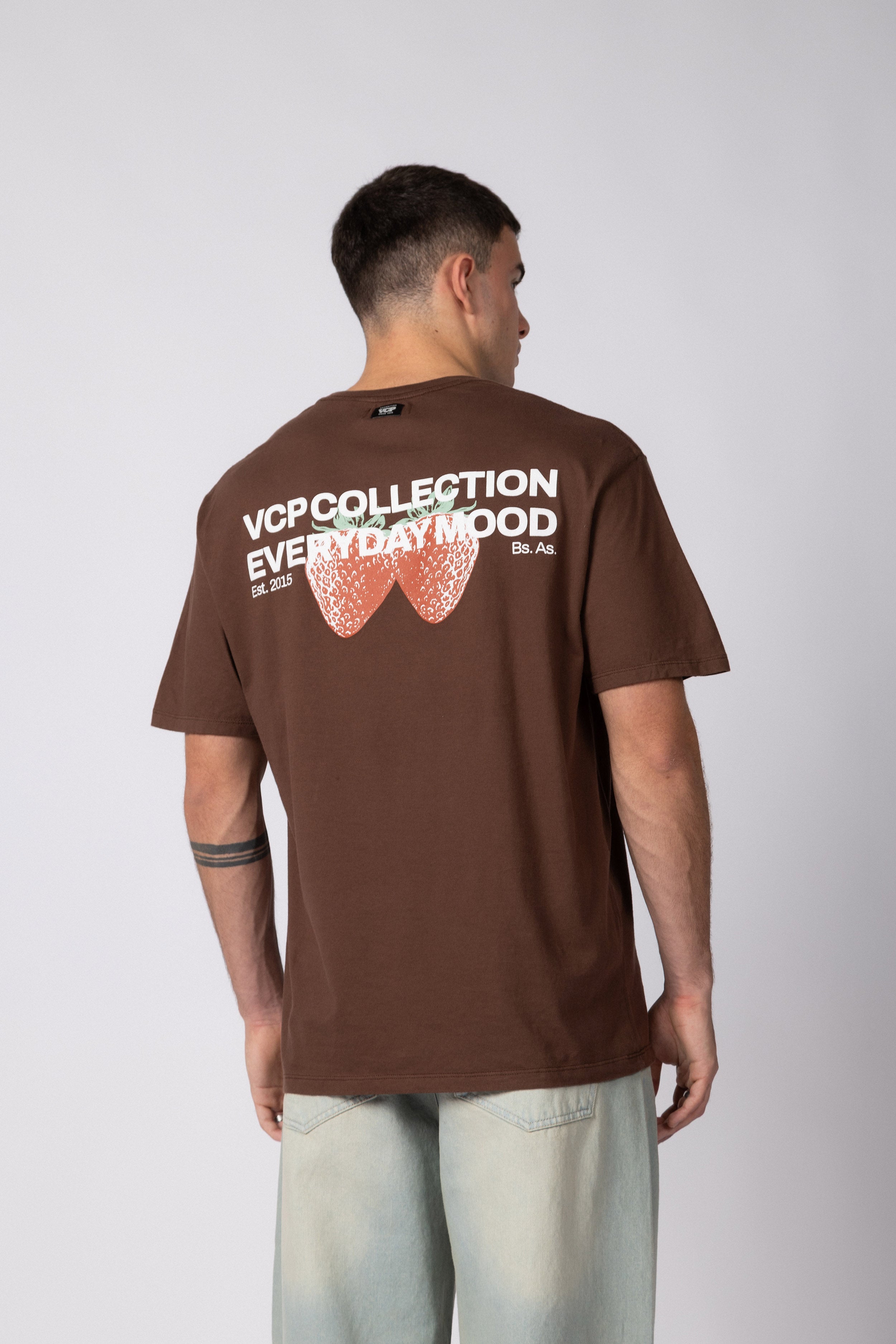 Remera RGL Juicy Choco