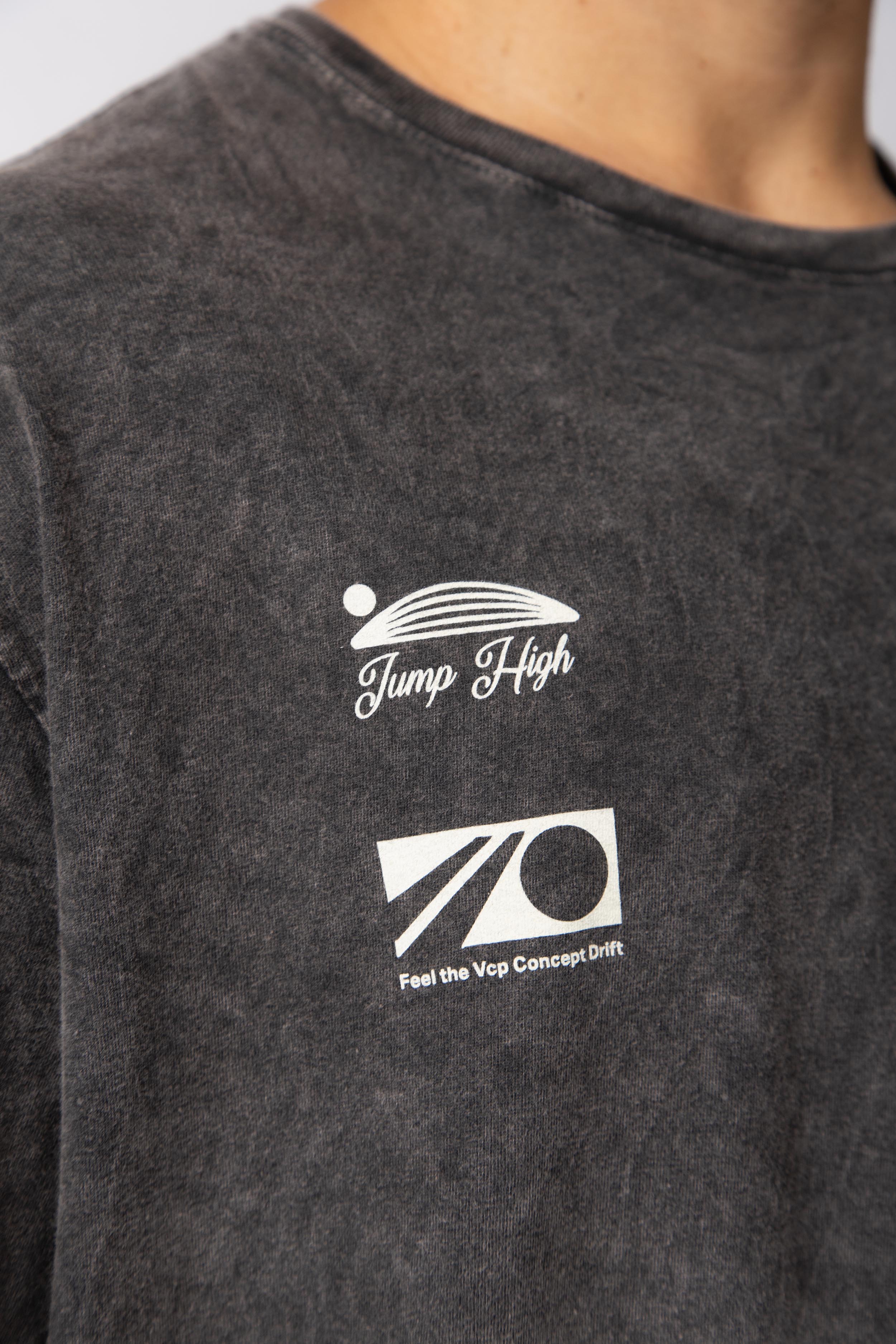 Remera DB Jump Negra