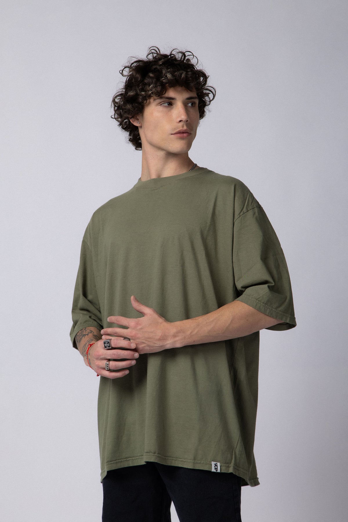 Remera Over Theo Militar