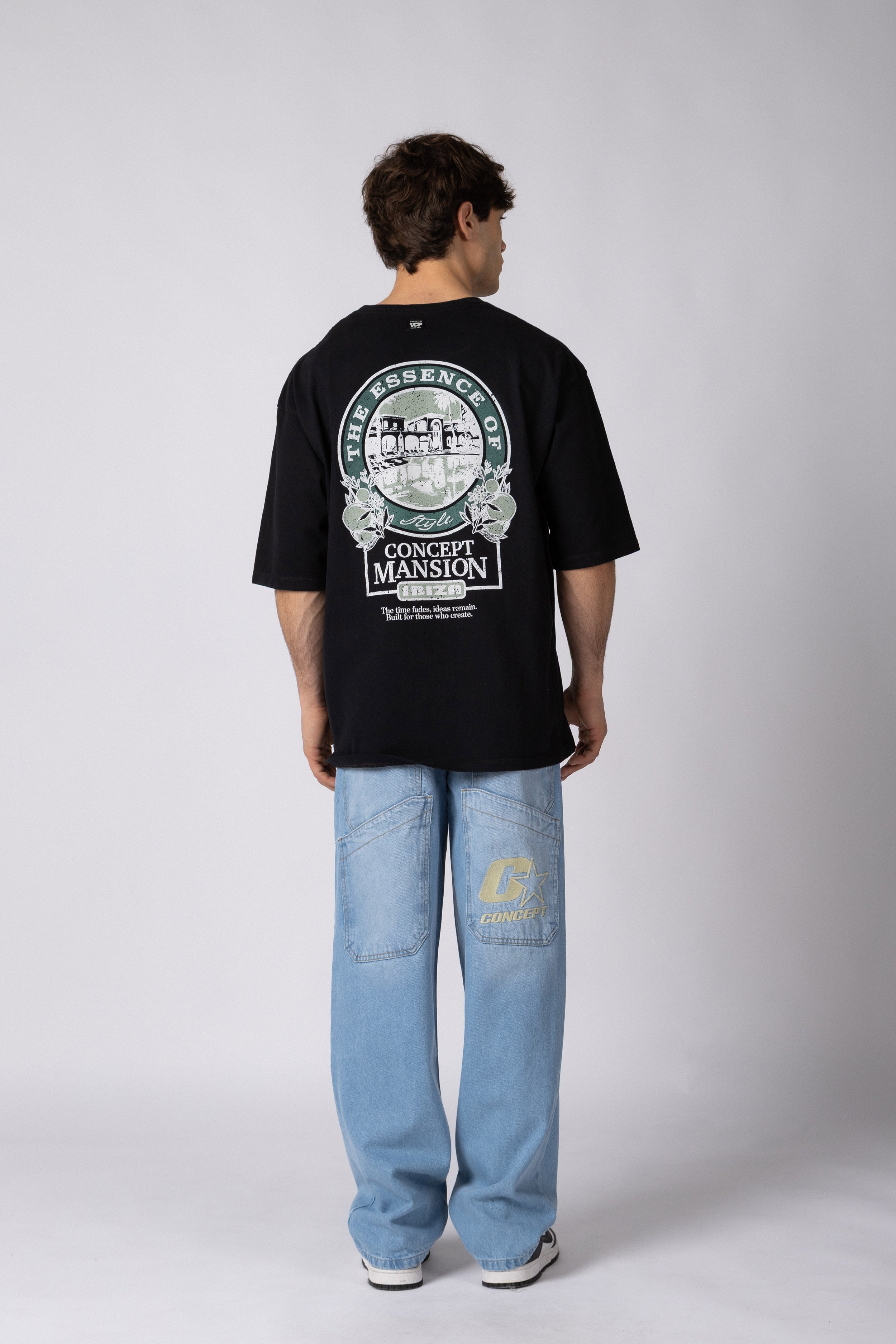 Remera Over Rhy Mansion Negra