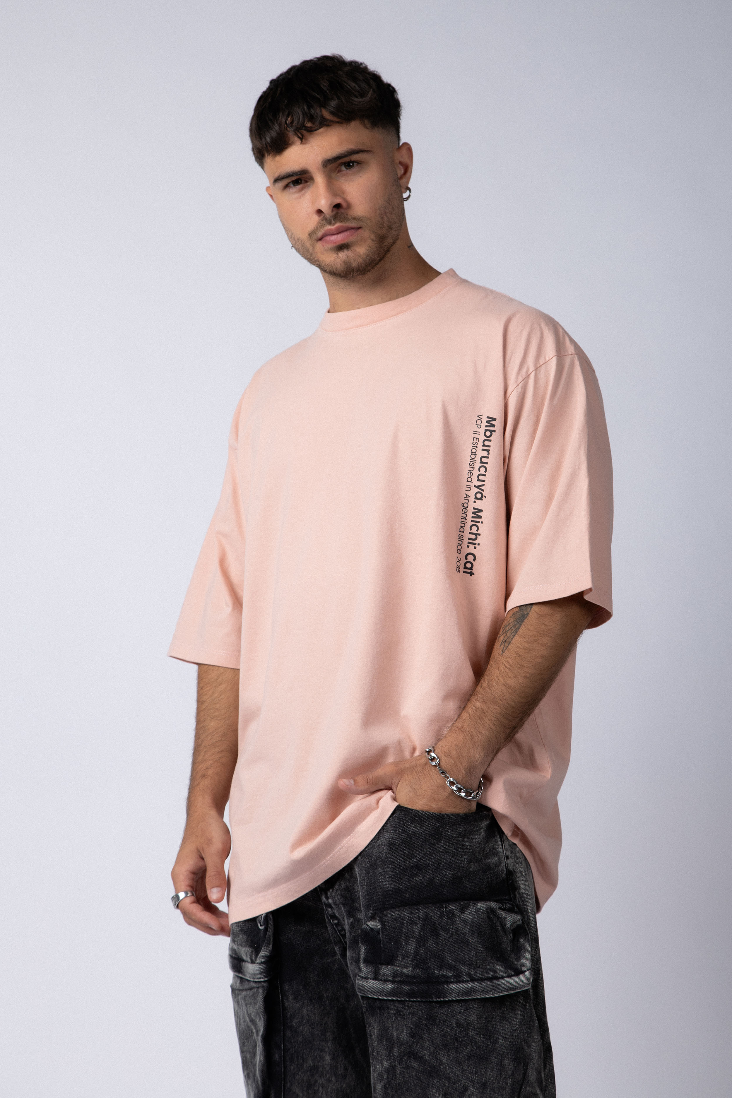 Remera Over Taz Michi Rosa