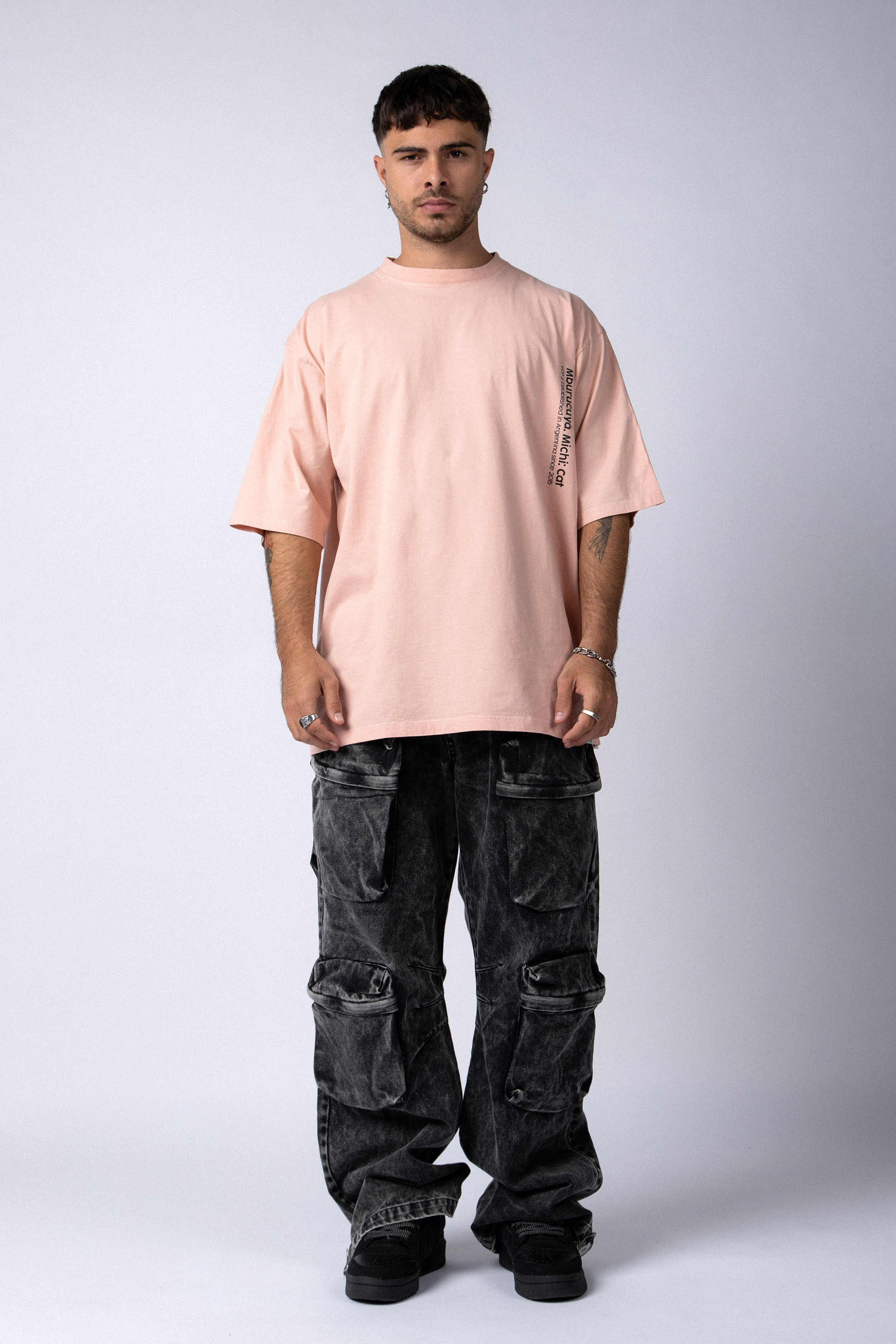 Remera Over Taz Michi Rosa