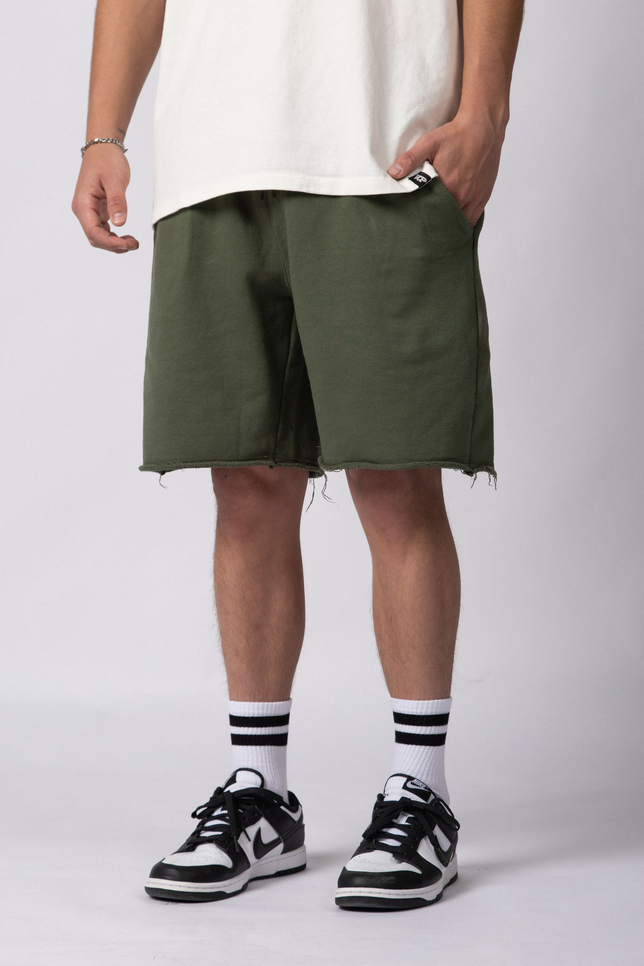 Bermuda Over Yogi Militar