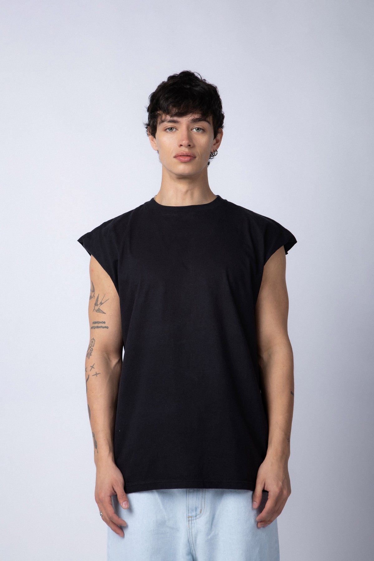Musculosa Sudadera Blair Negra
