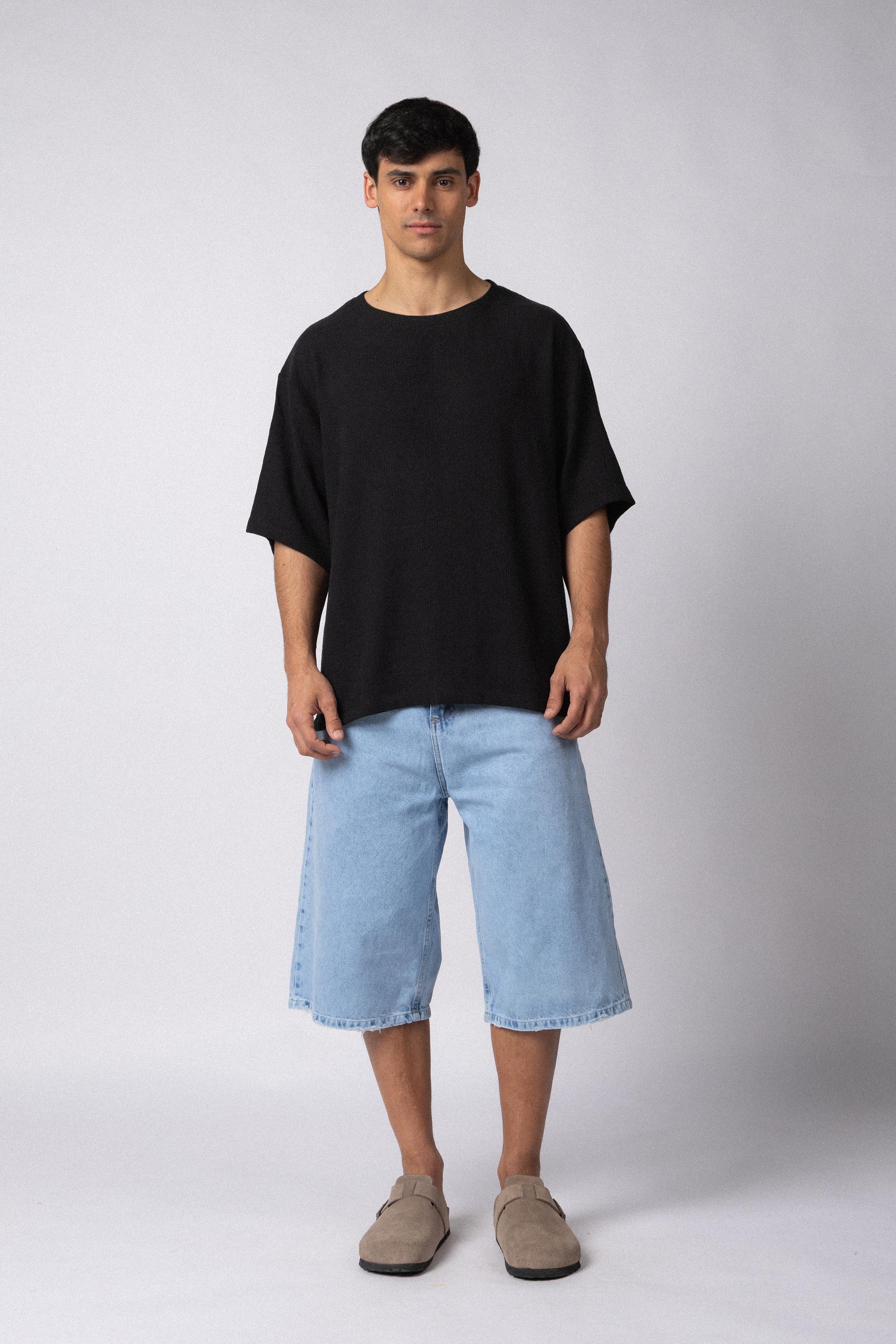 Remera Over Lino Lein Negra