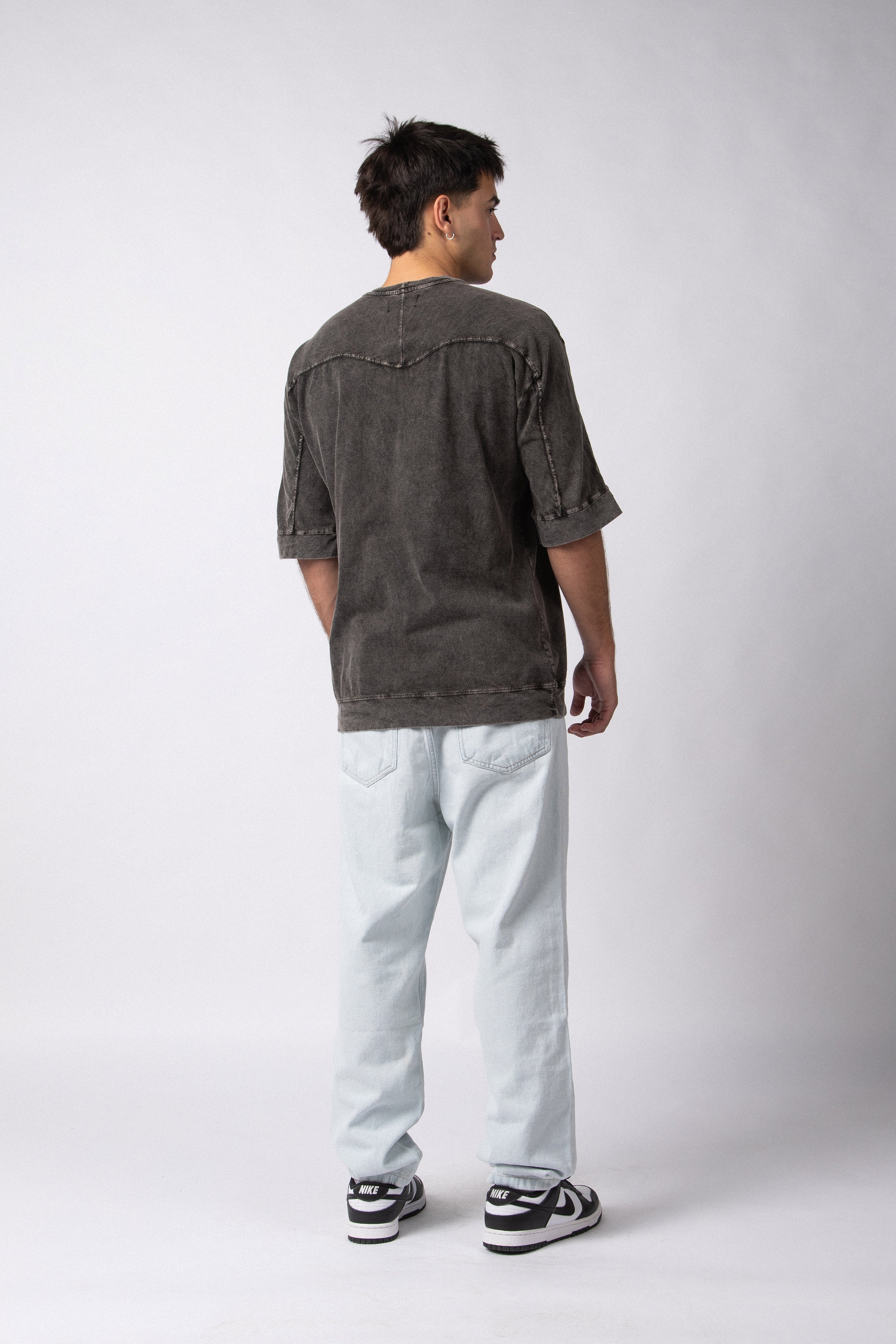 Remera Over Vorn Negra