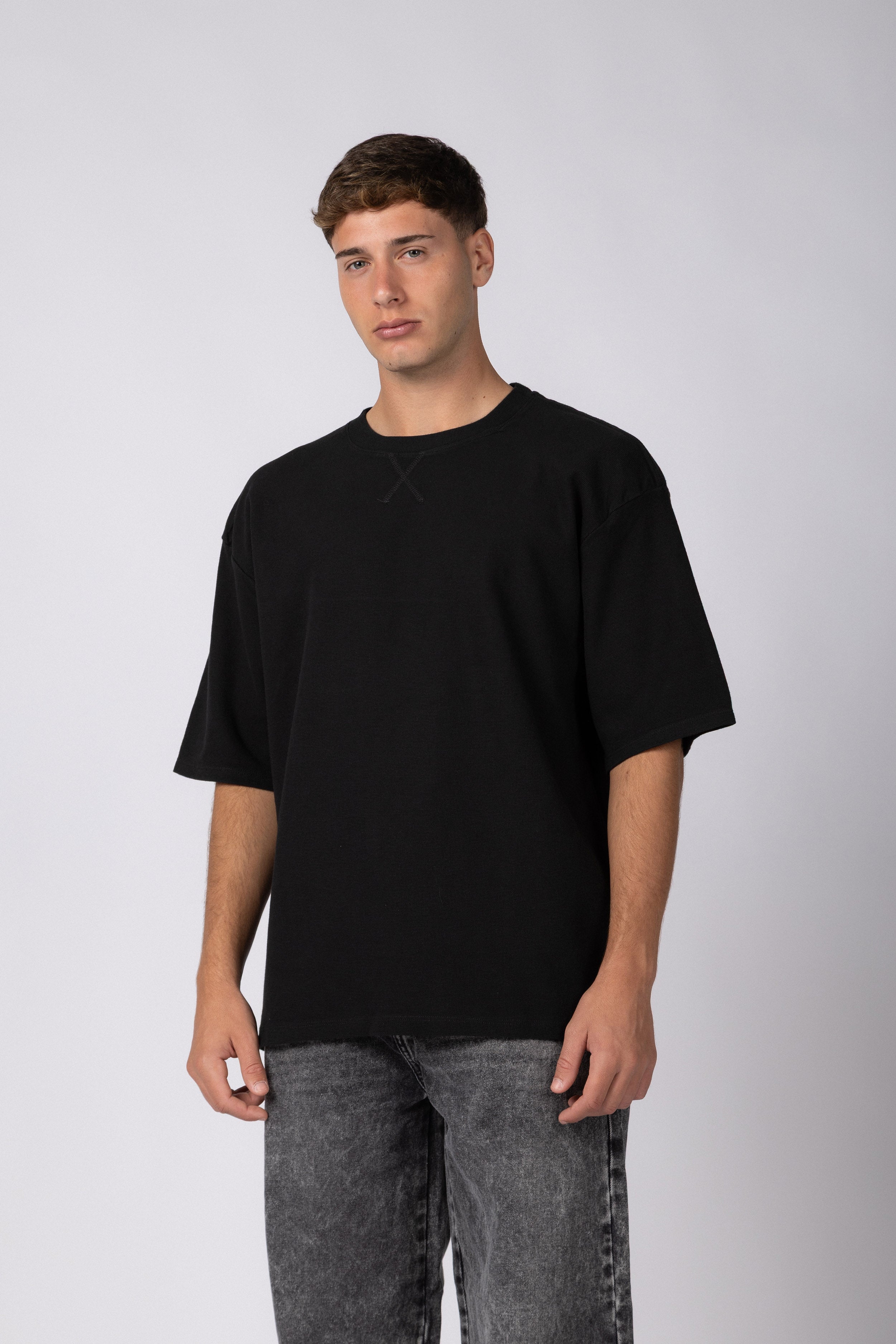 Remera Over Fylo Negra