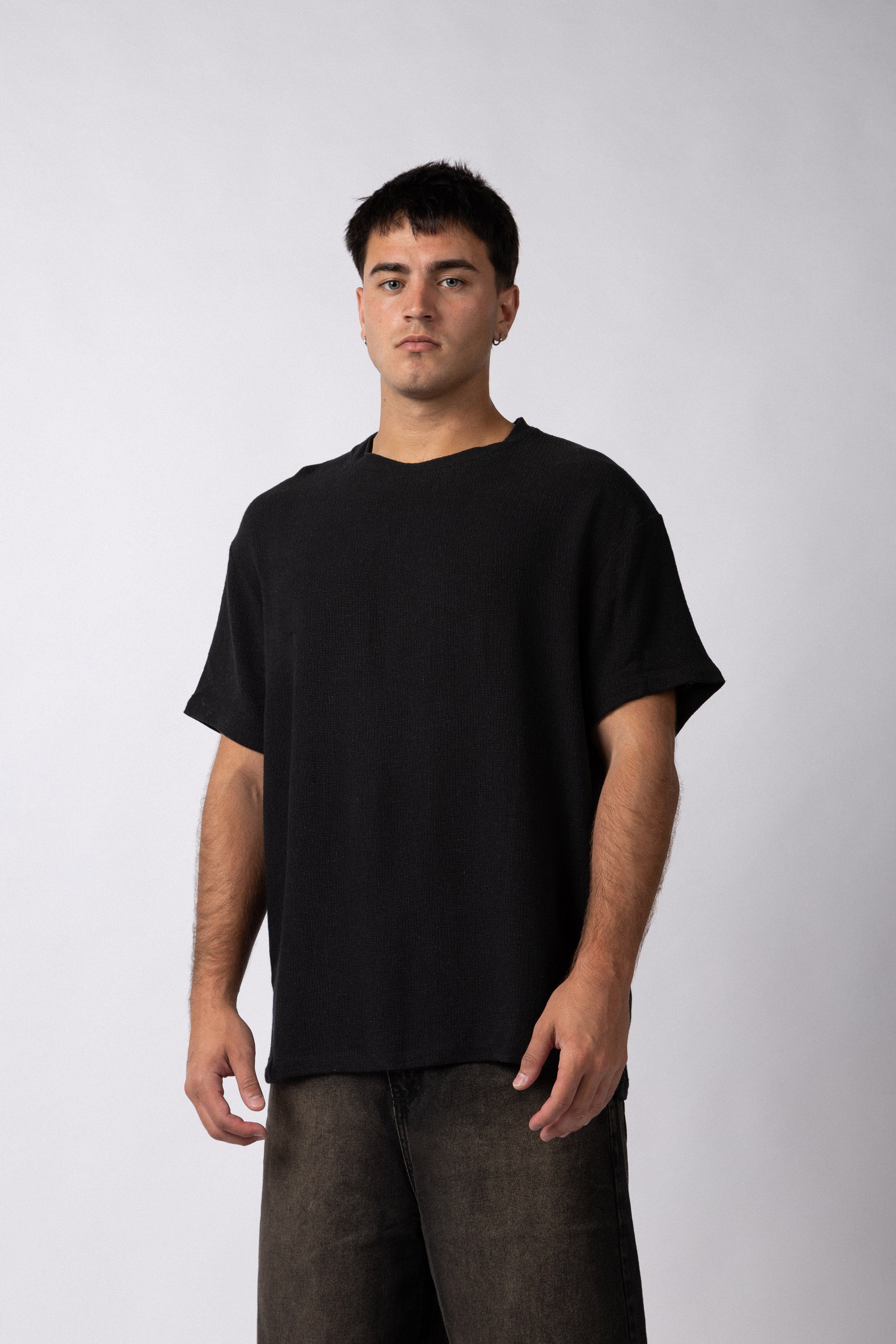 Remera Lino Sid Negra