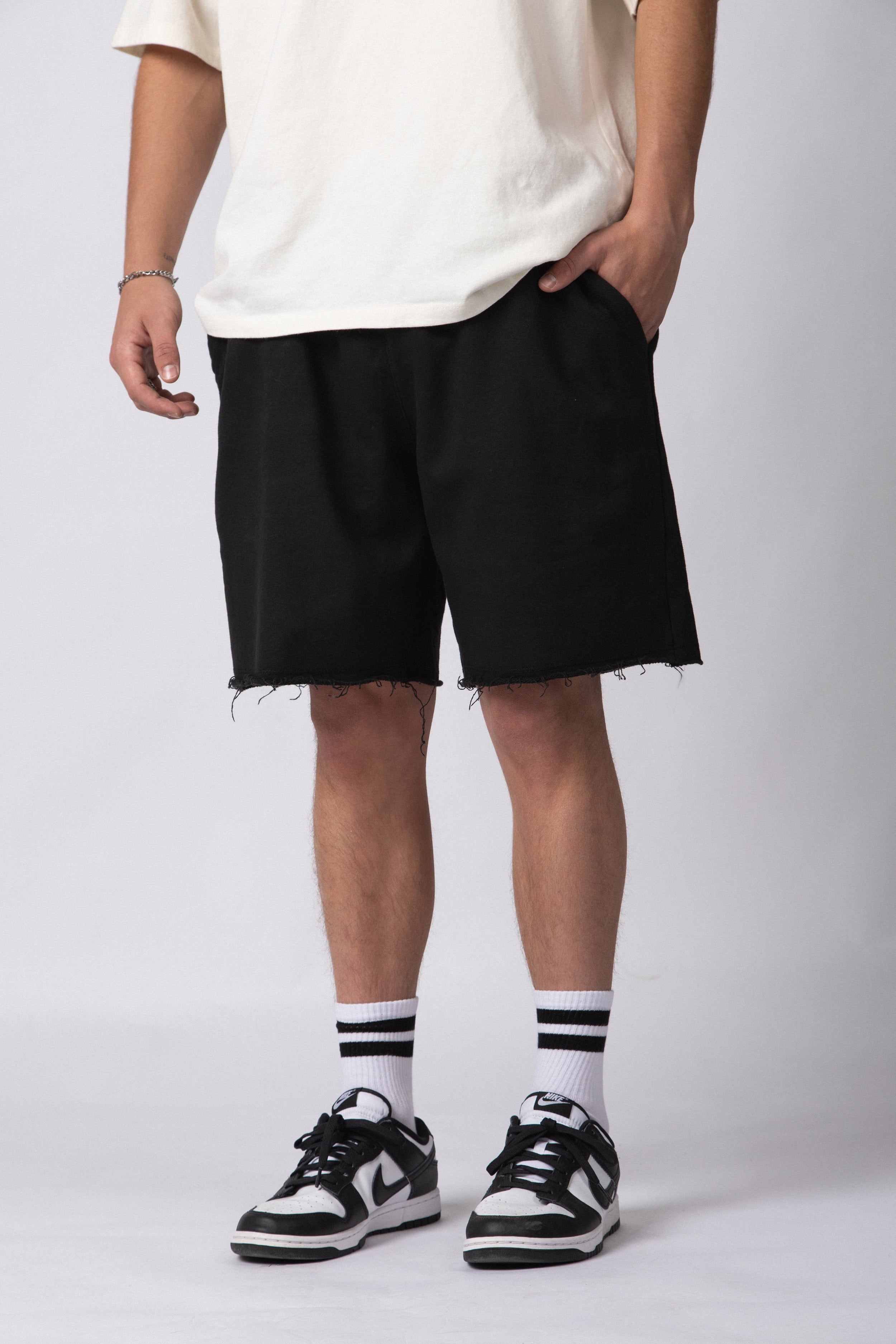 Bermuda Over Yogi Negra