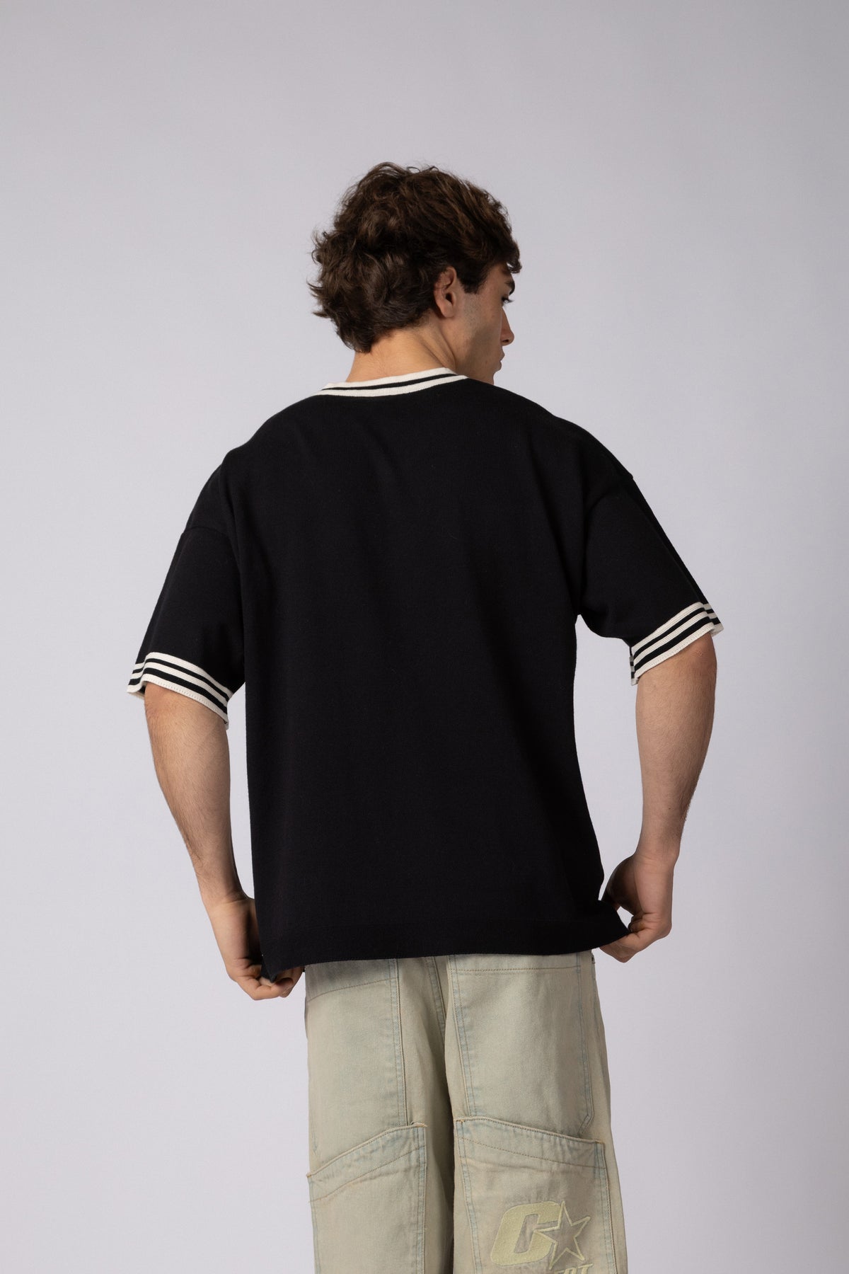 Remera Tejida Vanta Negra