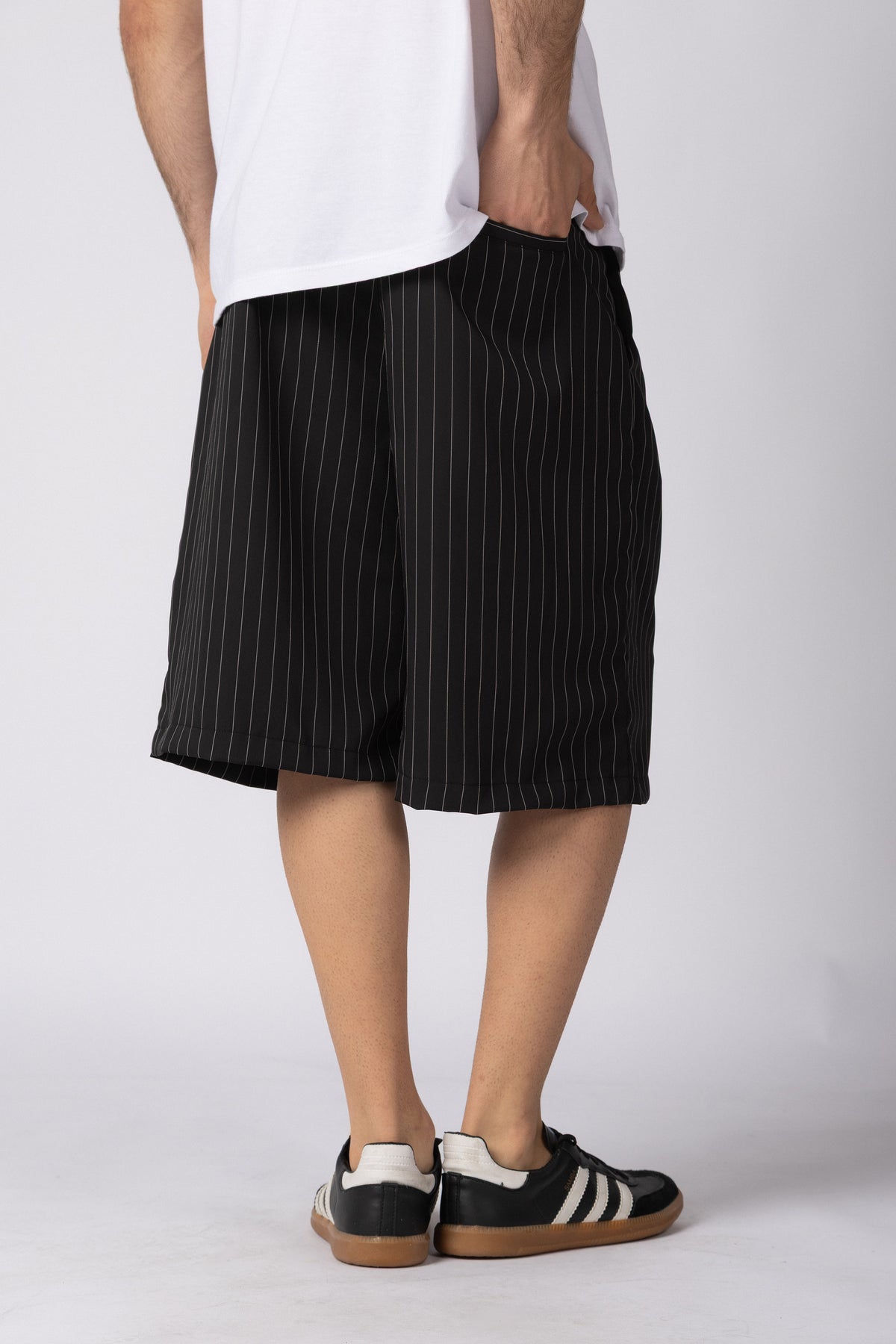 Bermuda Sastrero Baggy Ellis Negra
