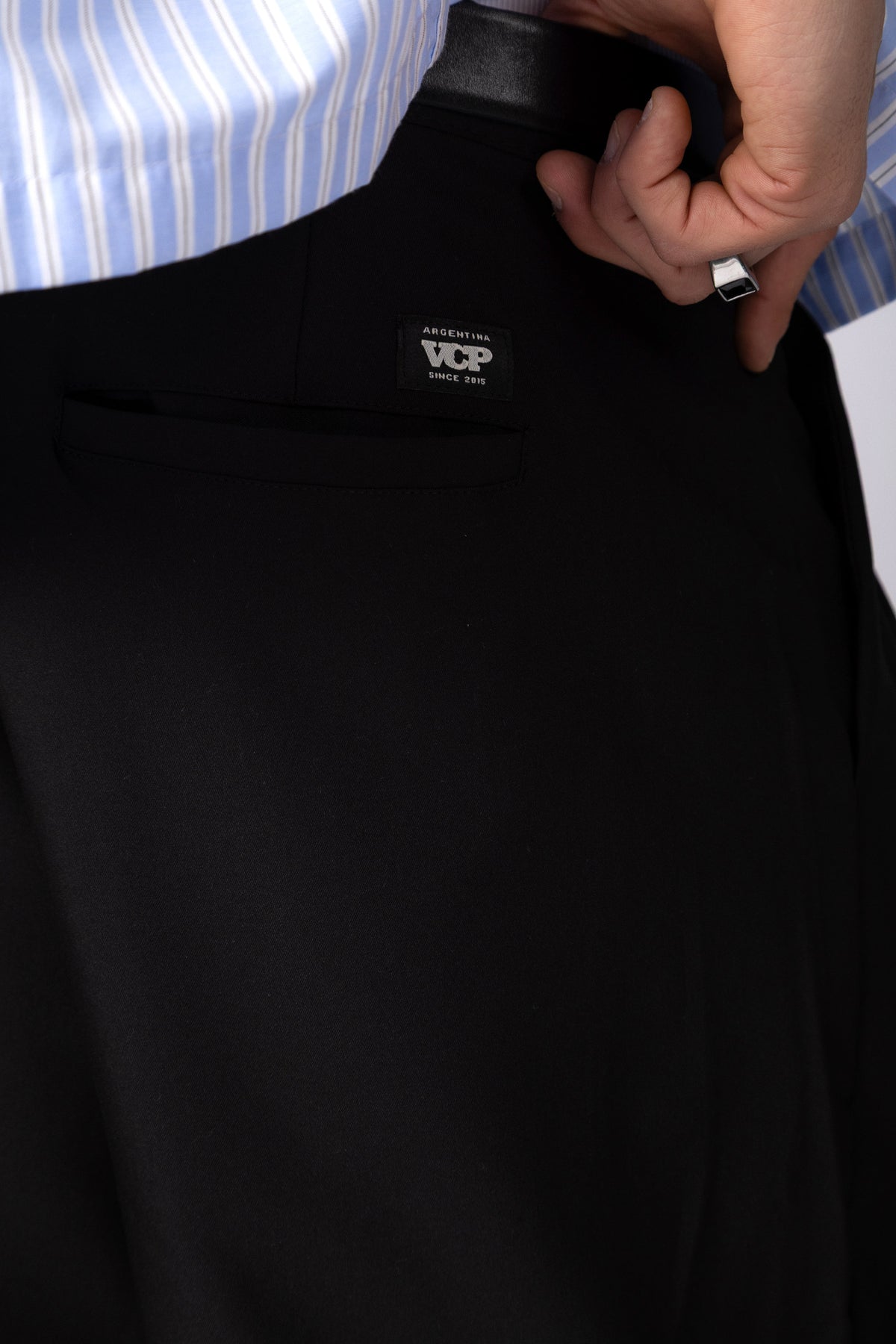 Bermuda Sastrero Baggy Harlow Negra