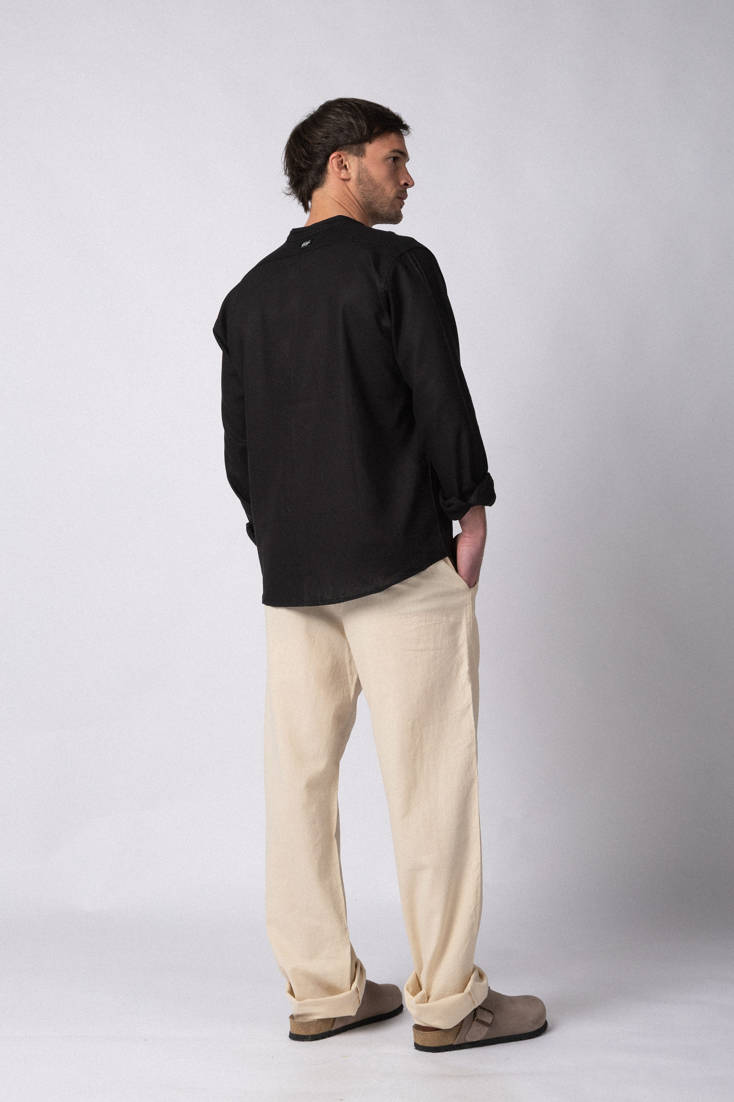 Camisa Manga Larga Mao Lino Deko Negra