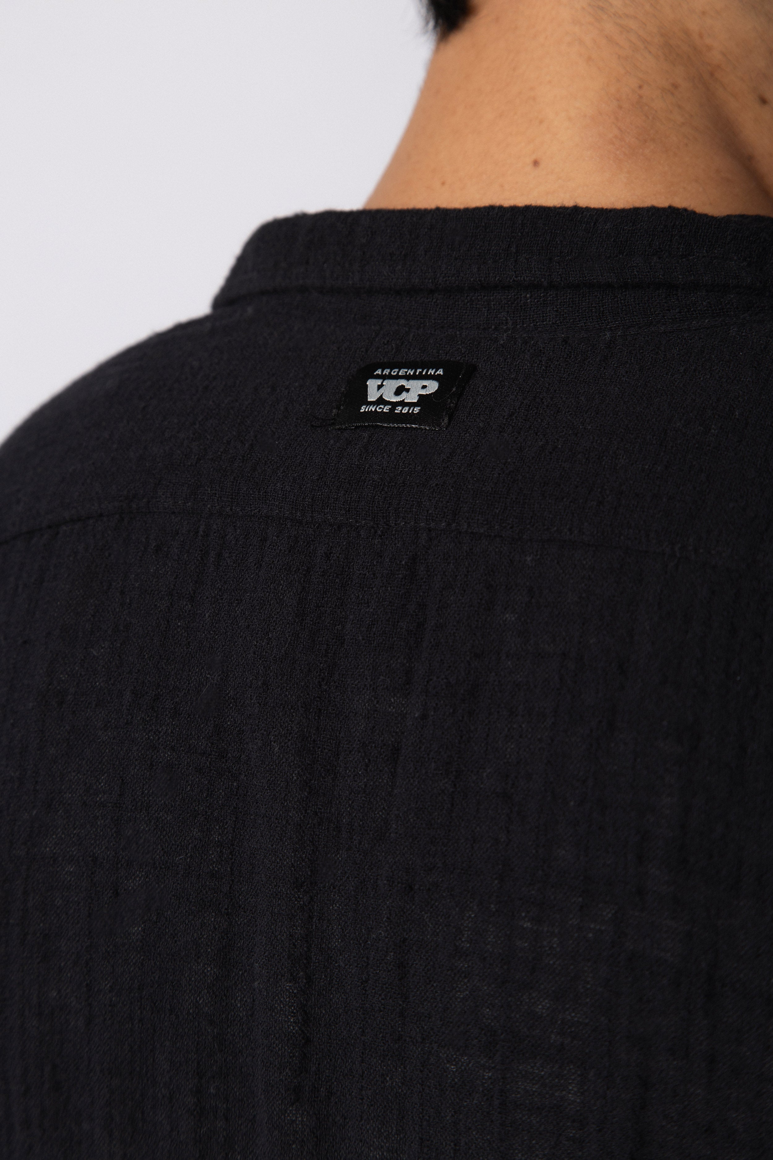 Camisa Manga Larga Lino Zen Negra