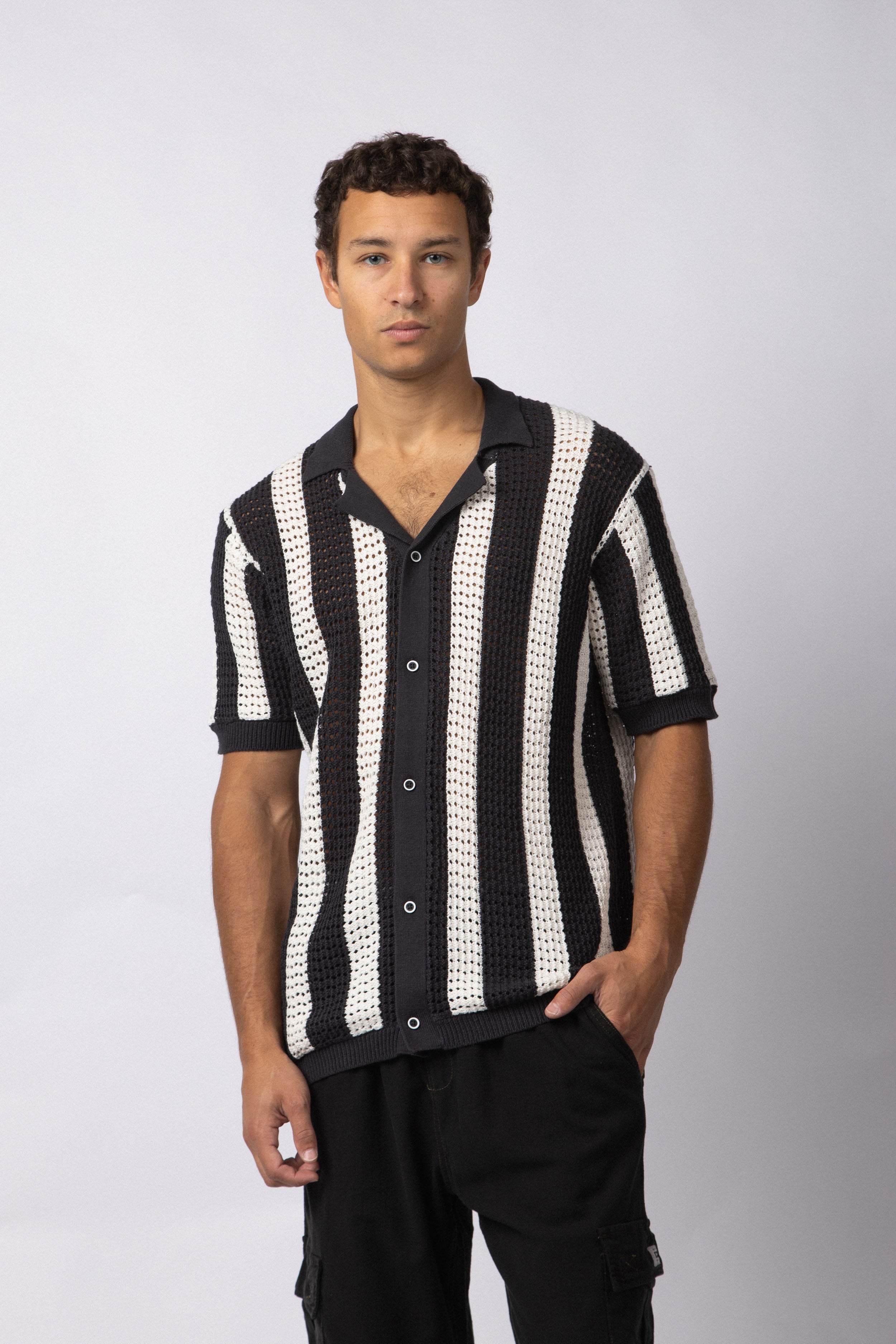 Camisa Manga Corta Tejida Marble Negra