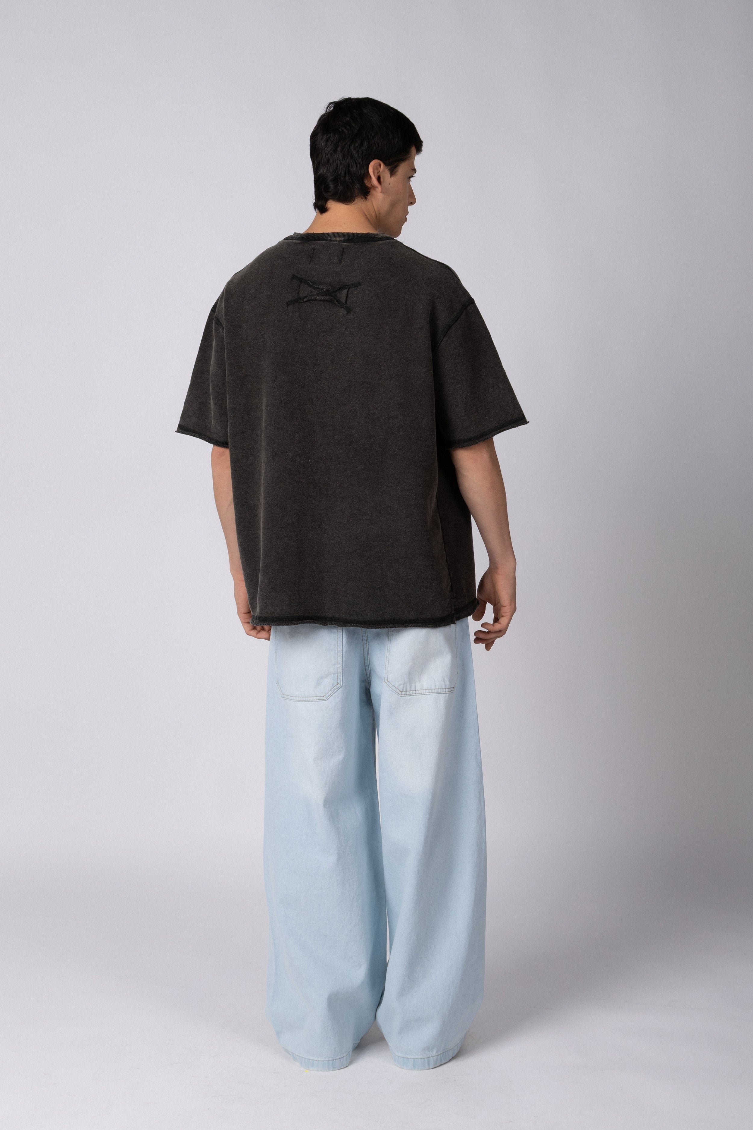 Remeron Rustico Over Skar Negro