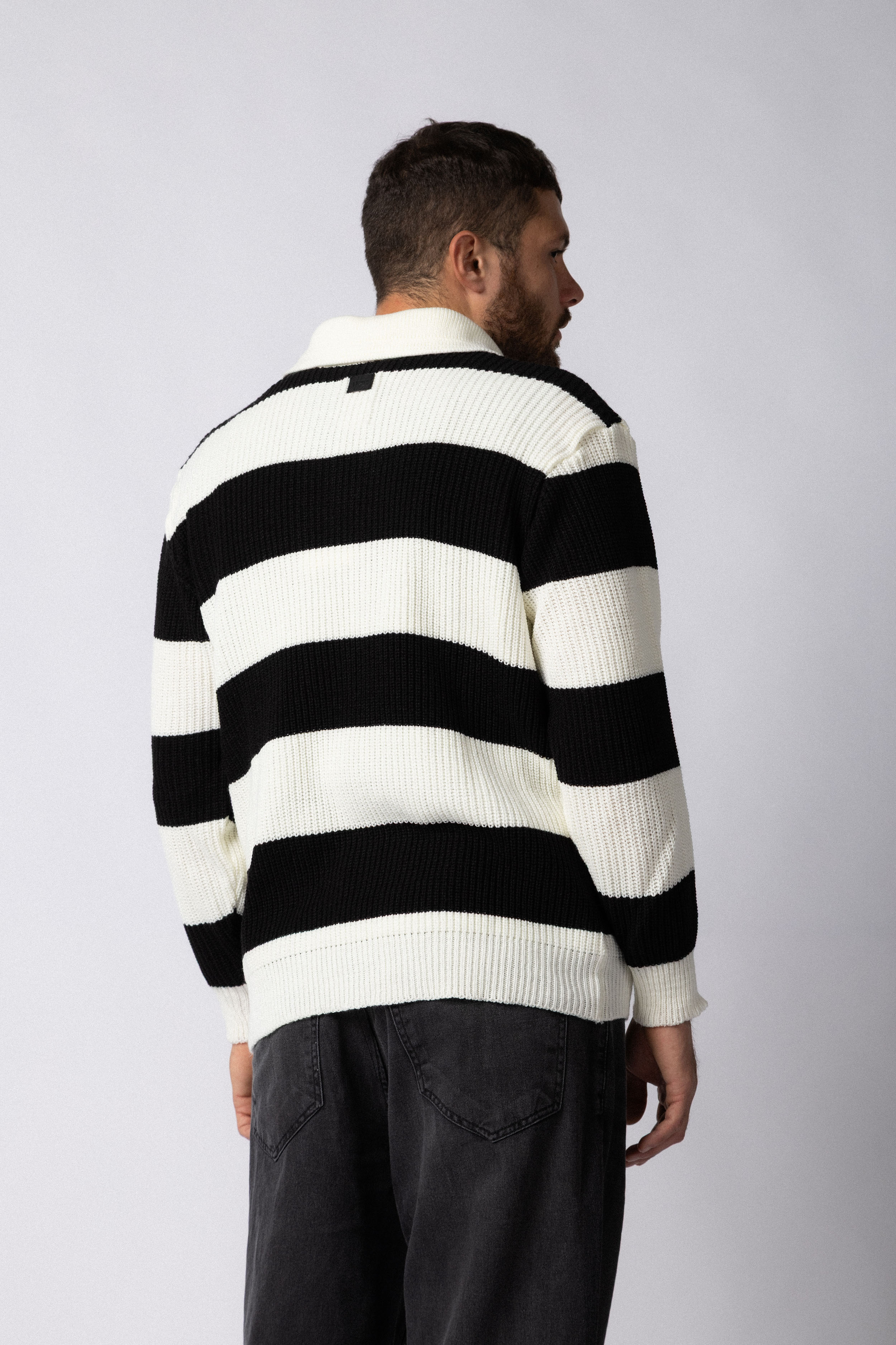 Sweater Athletic Negro