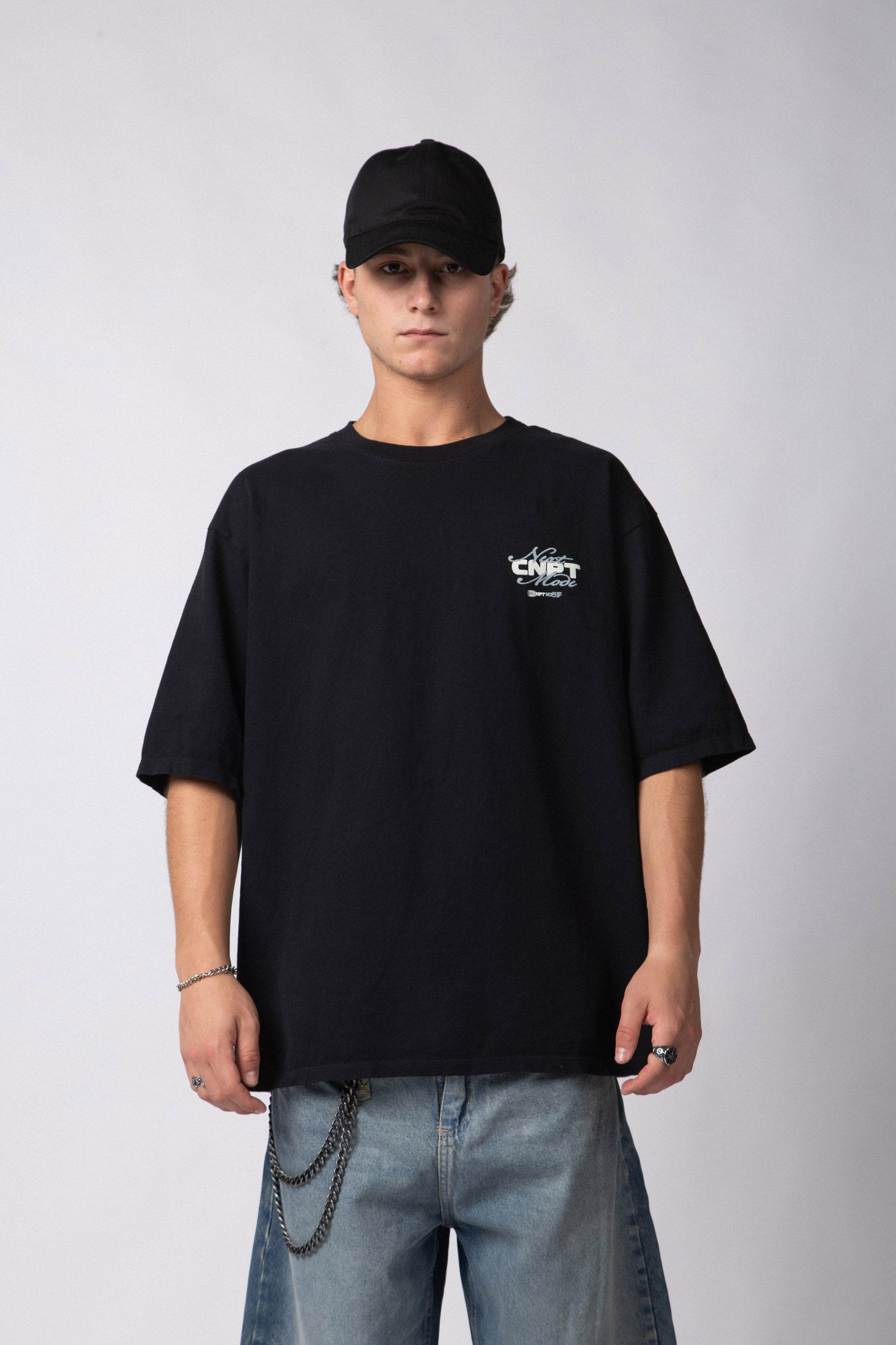 Remera Over Rhy Next Negra