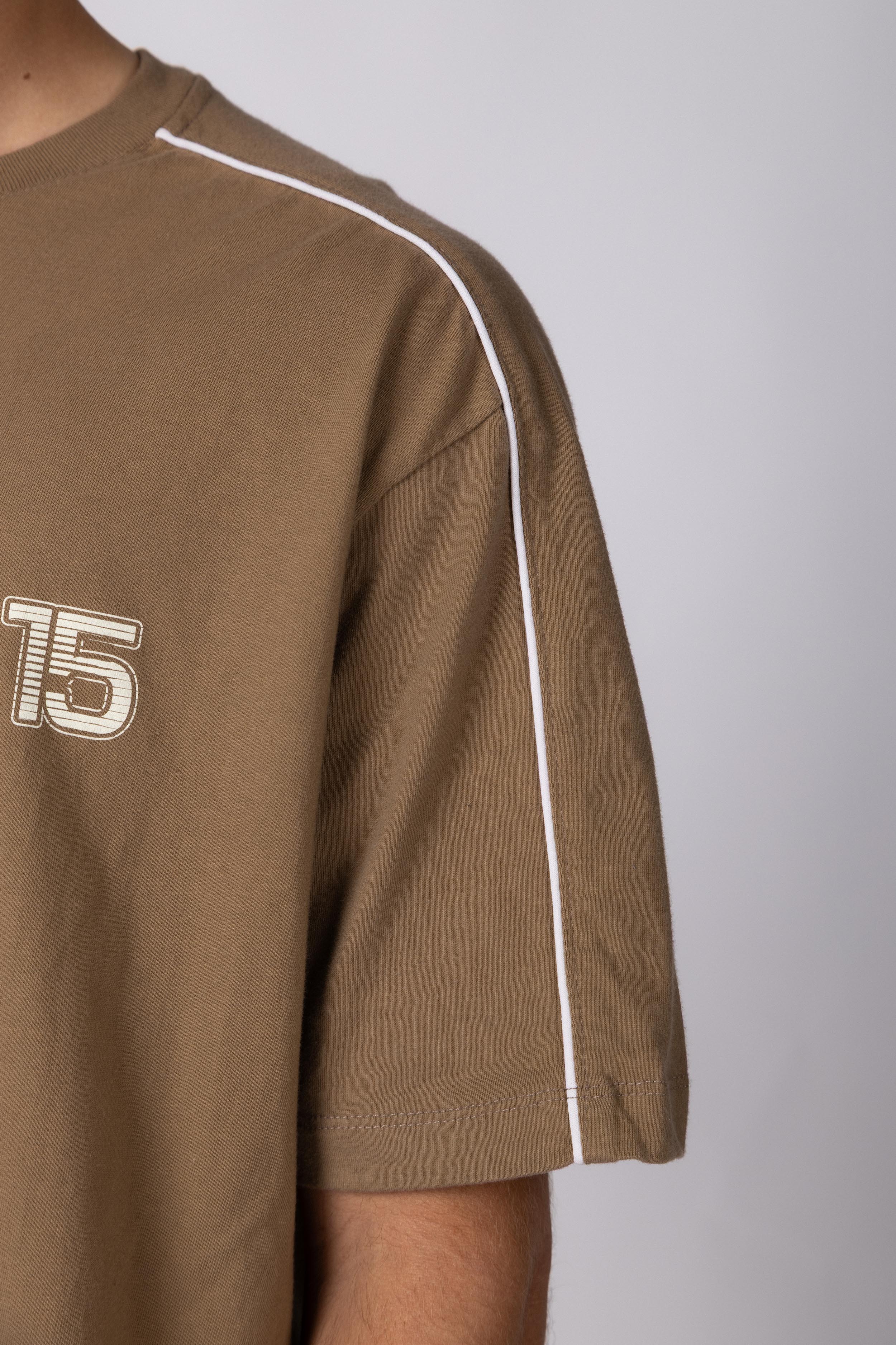 Remera Rift Nine Moka
