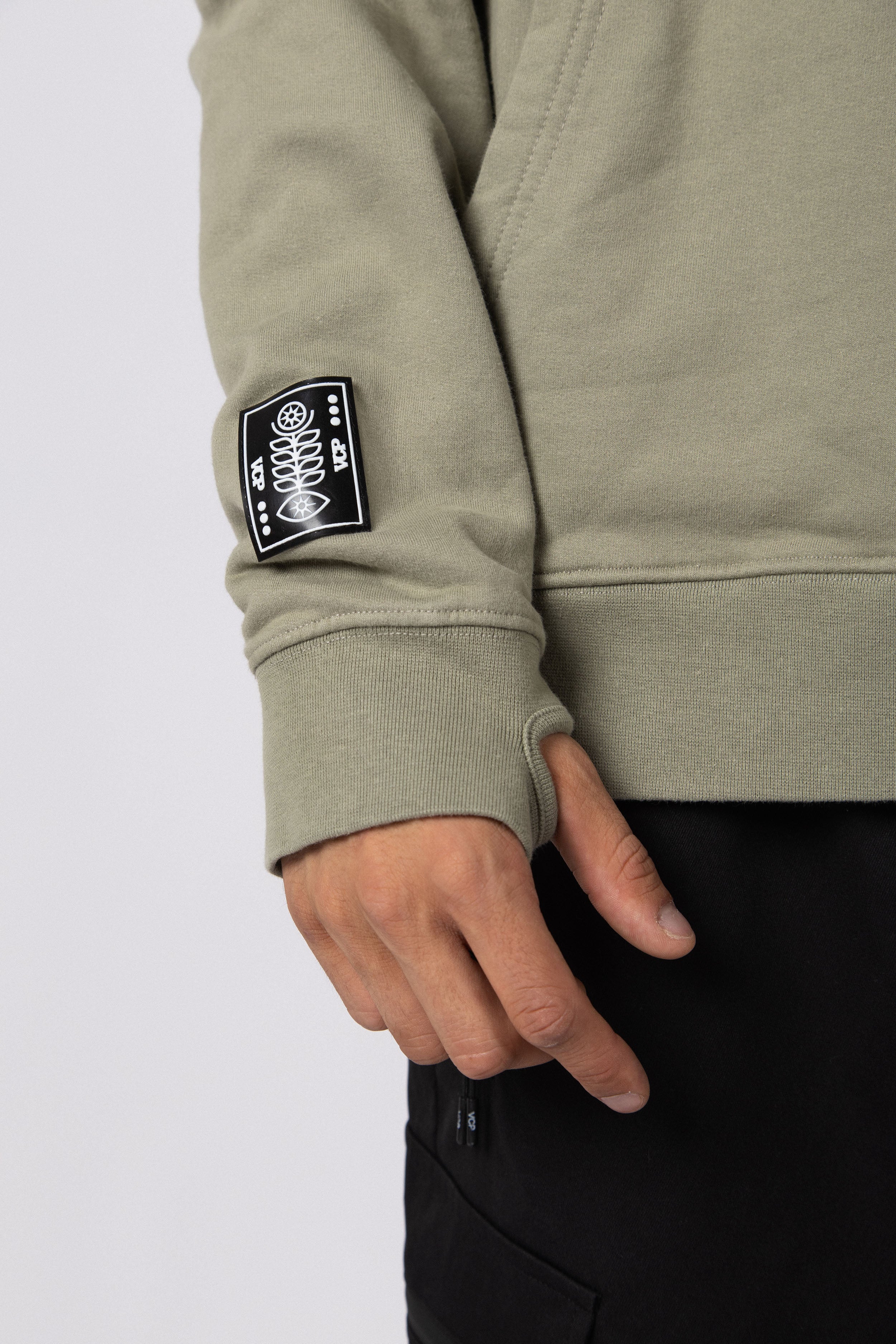 Buzo Canguro Dew Oliva