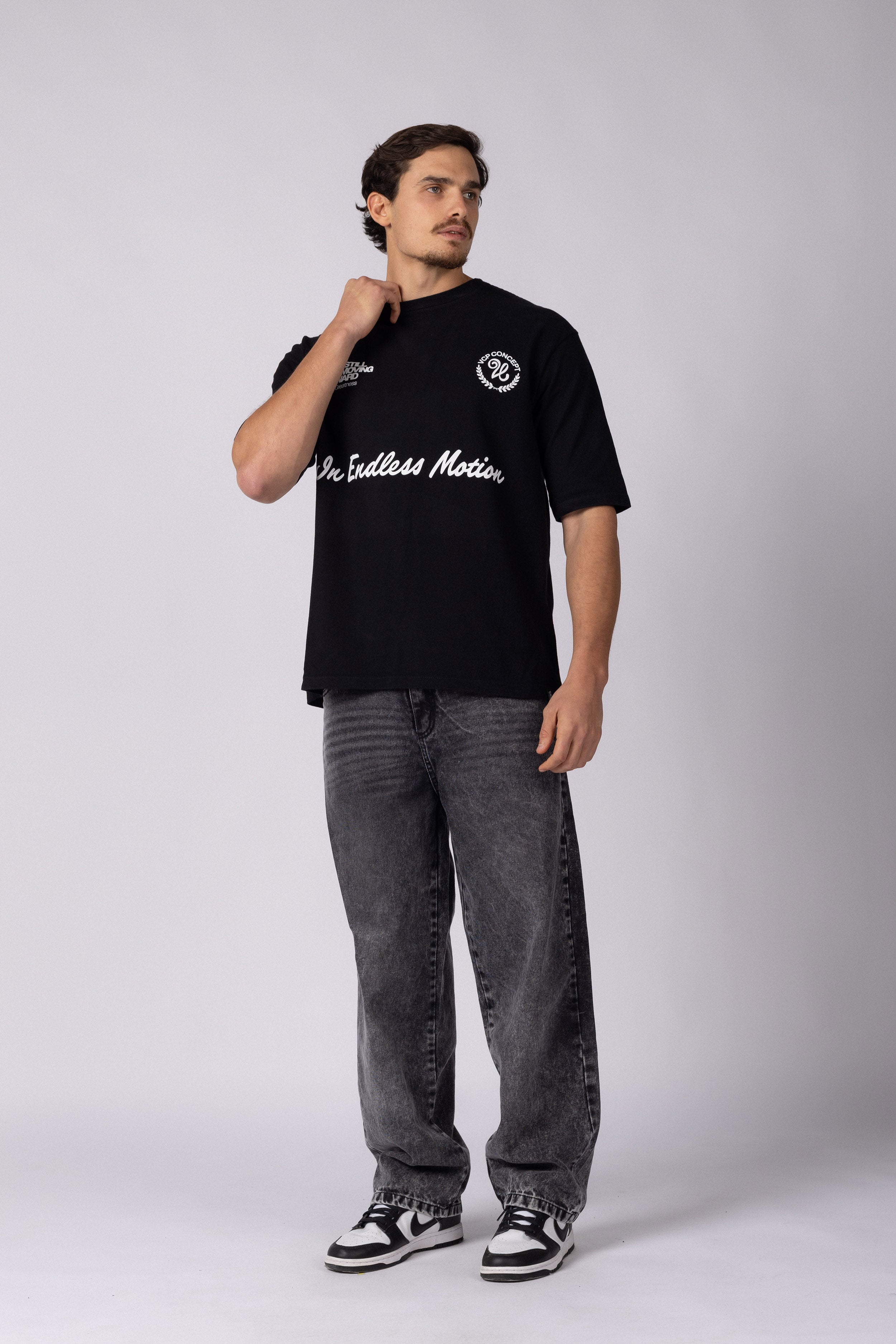 Remera Over Rhy Prisma Negra