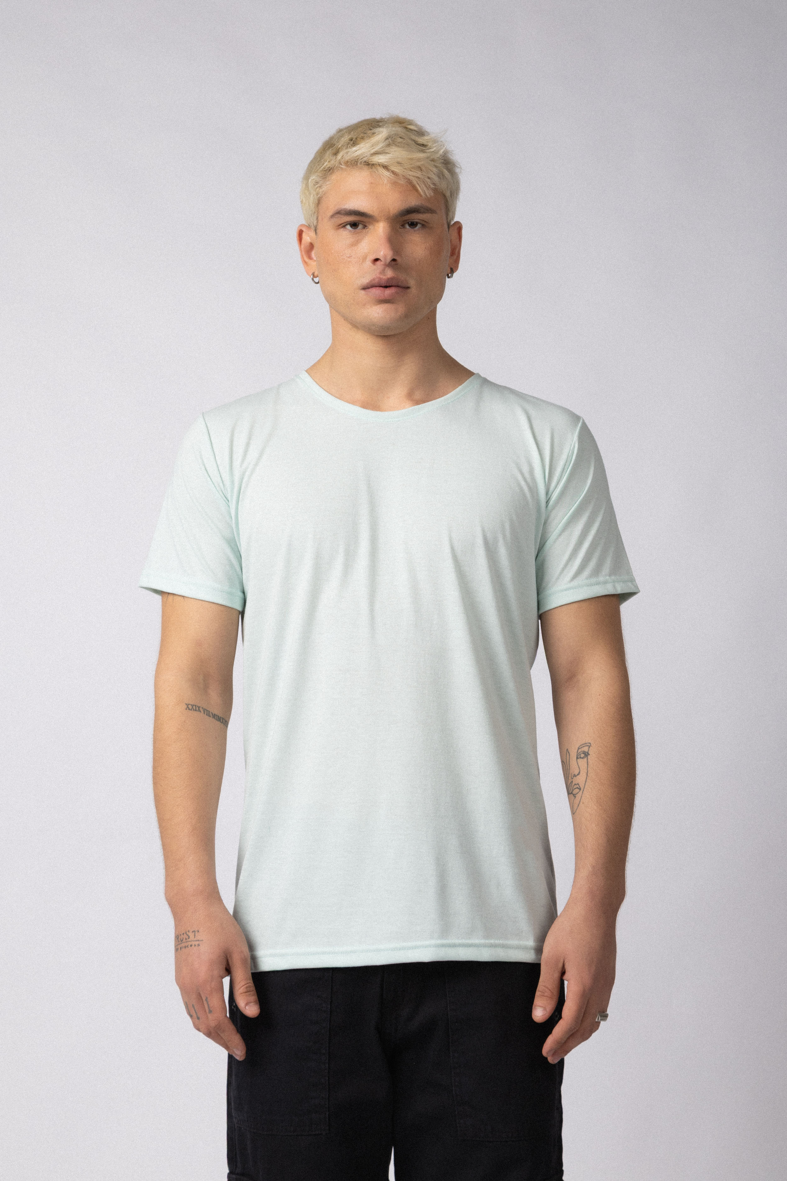 Remera Classic Celeste