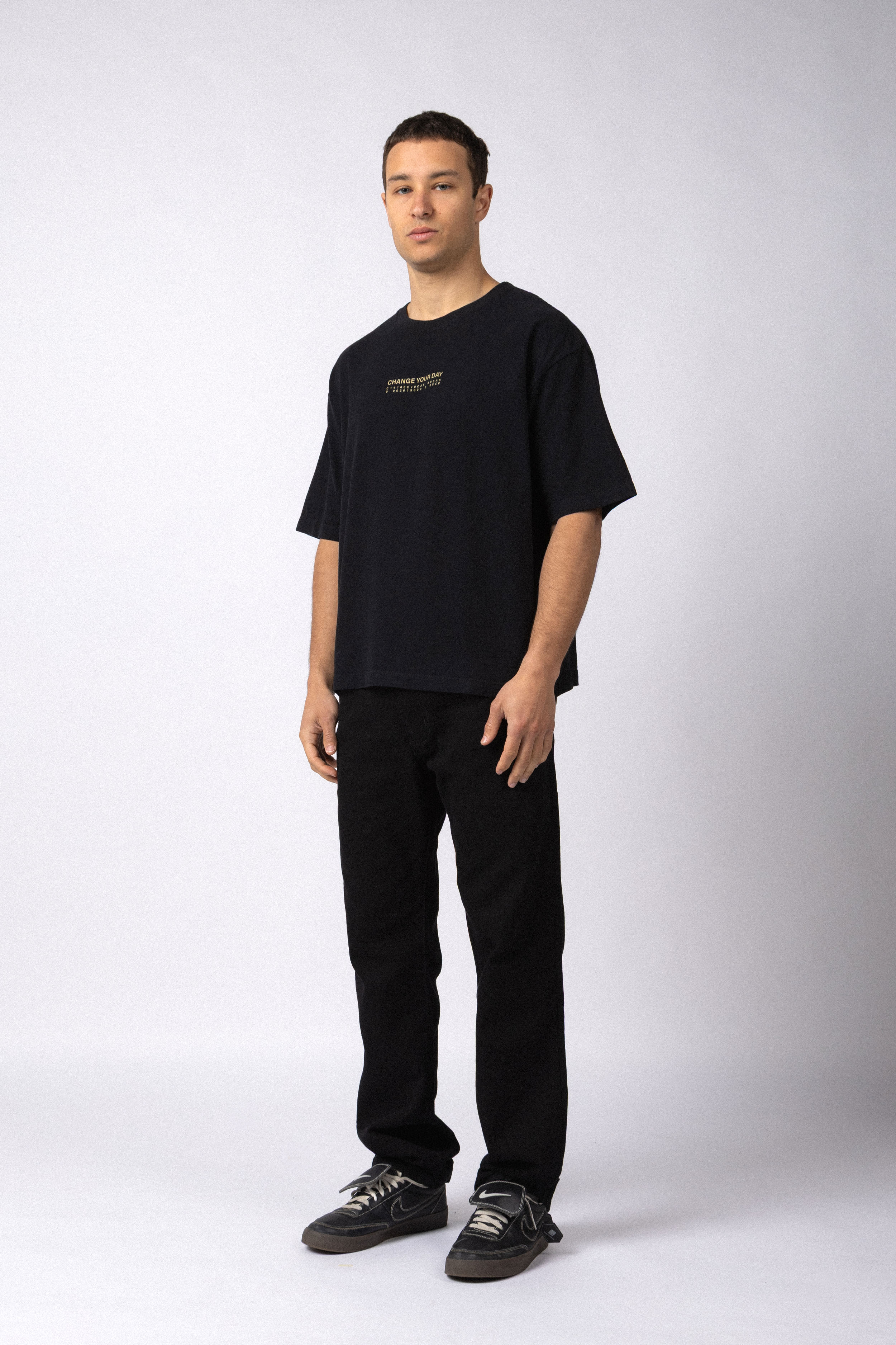 Remera Boxy Change Negra