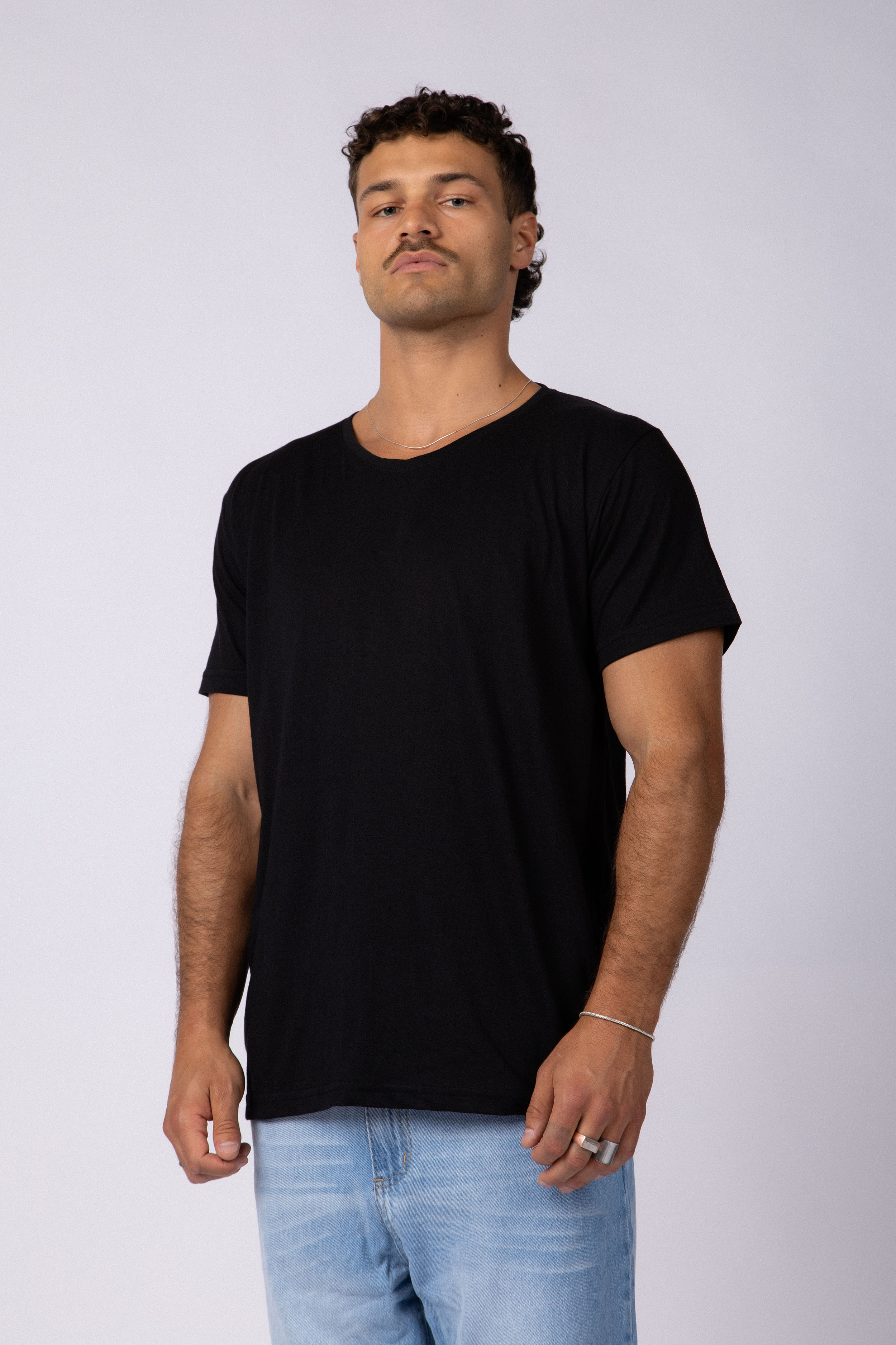 Remera Classic Negra