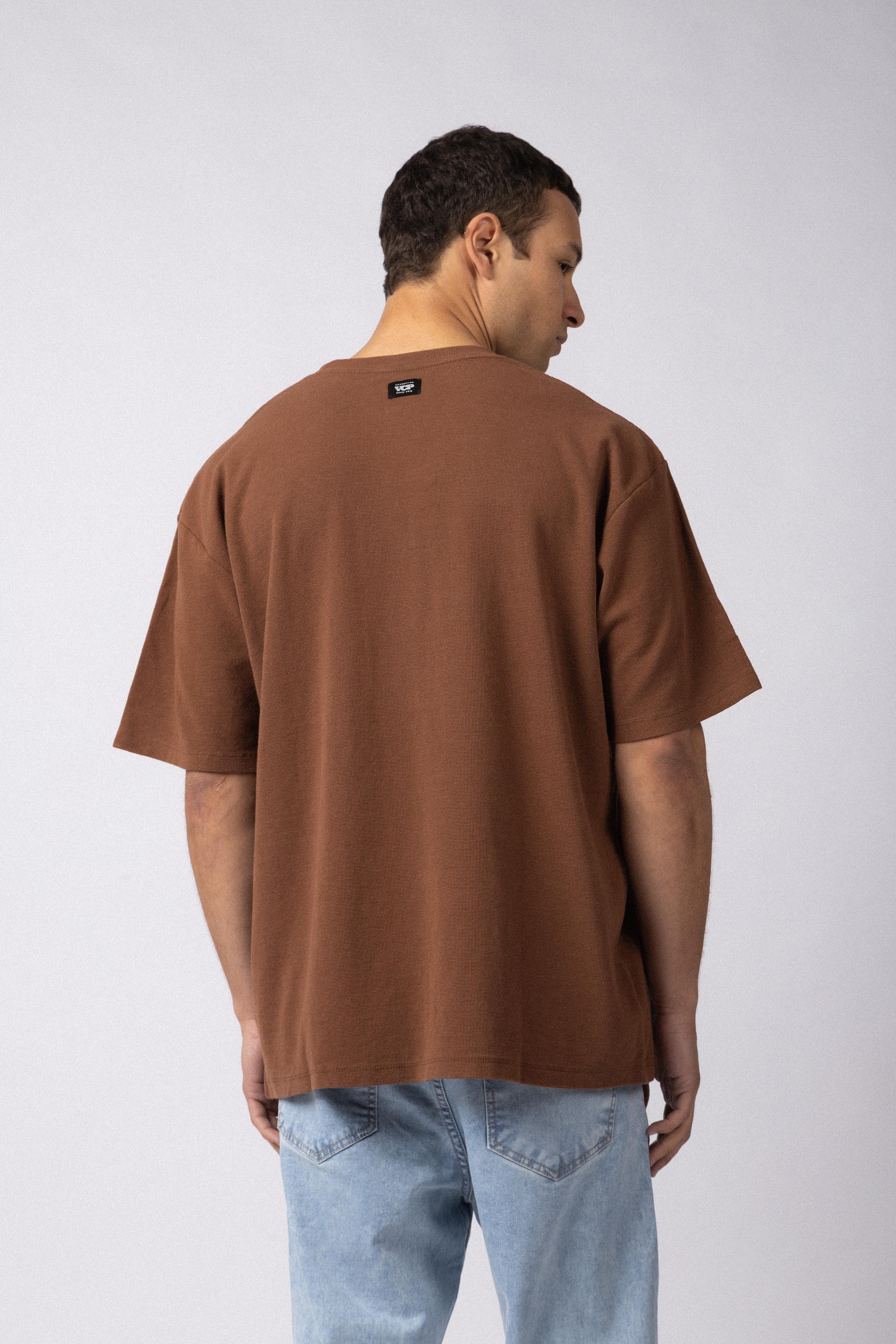 Remera Over Fylo Choco