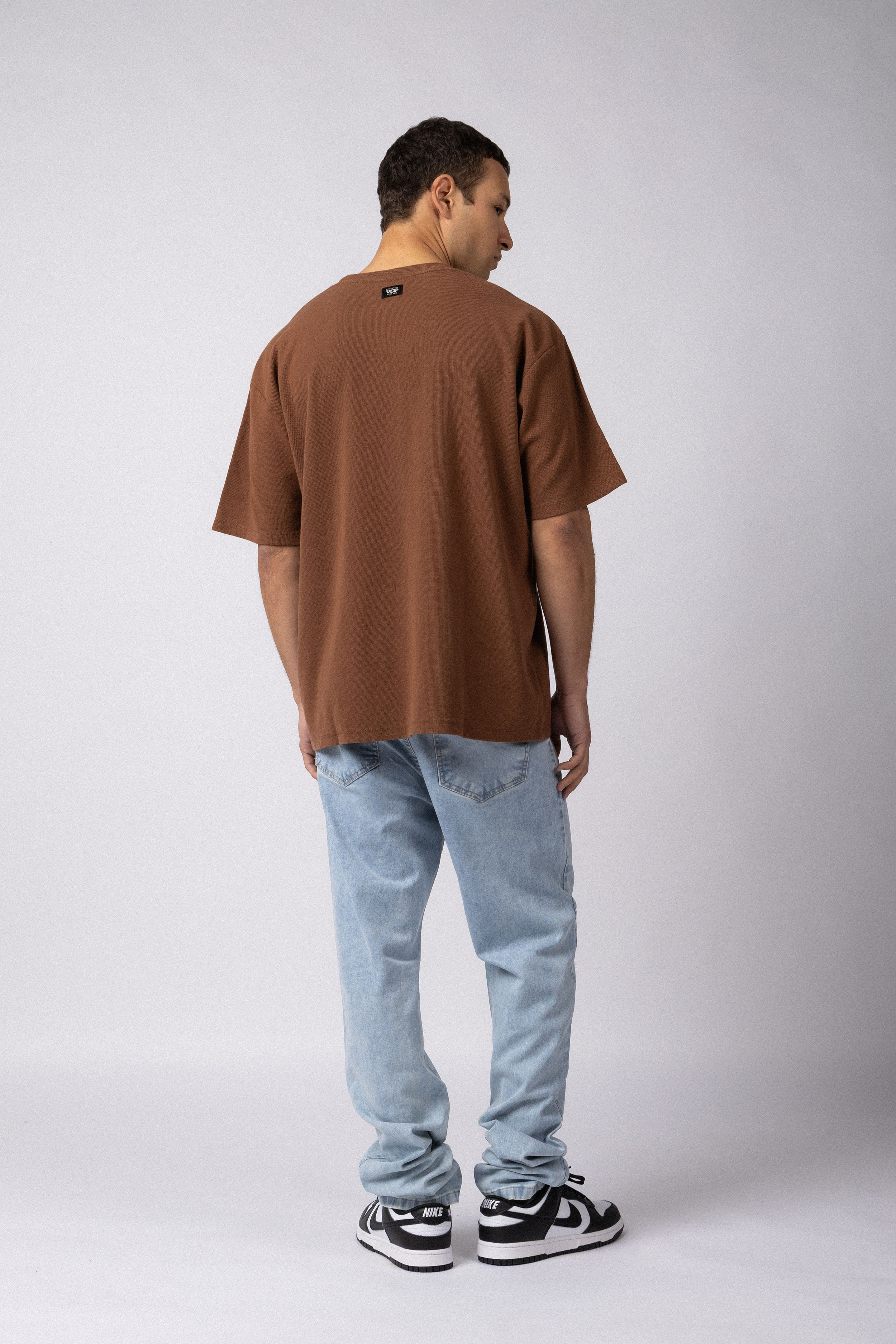 Remera Over Fylo Choco