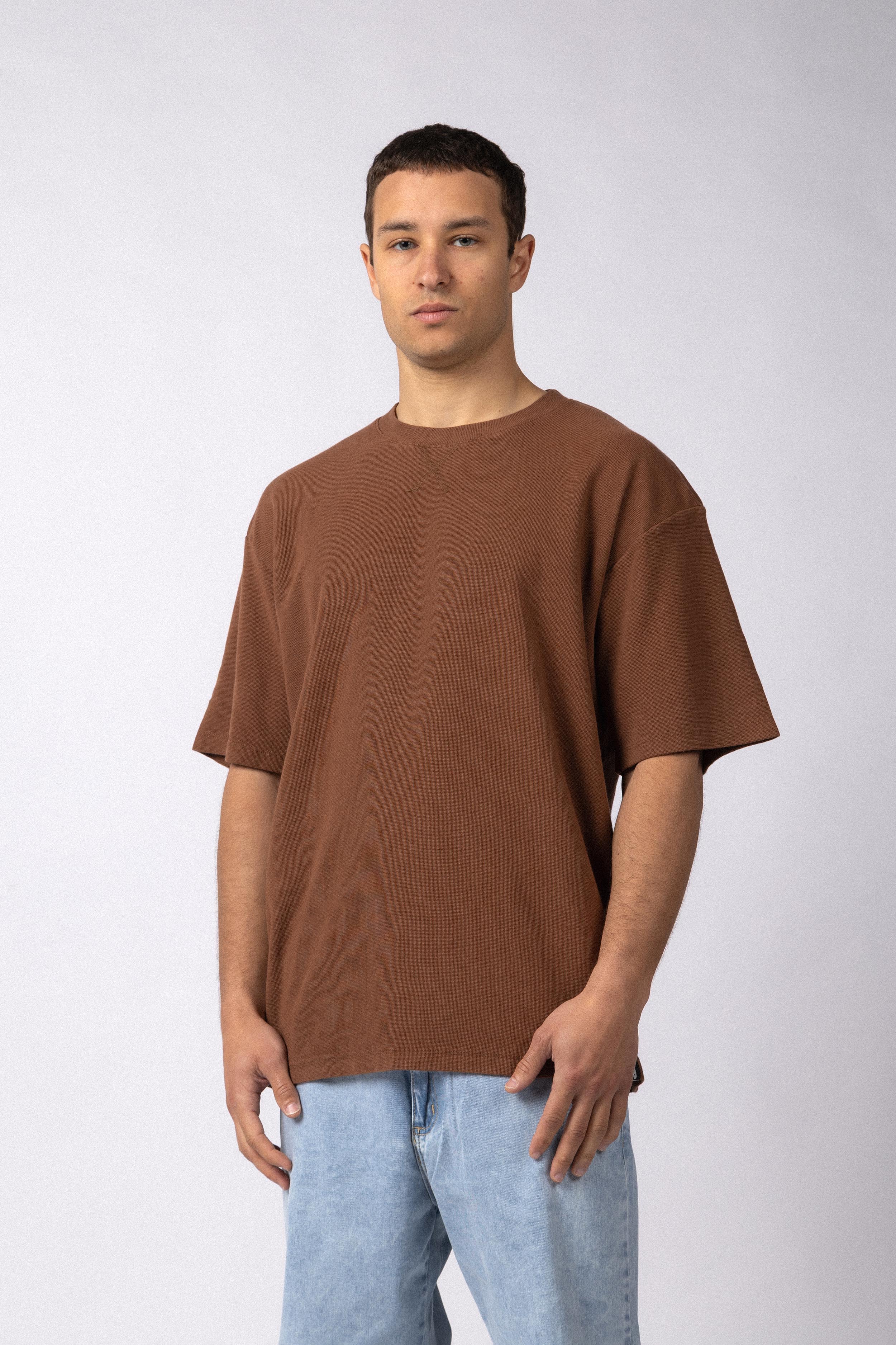 Remera Over Fylo Choco