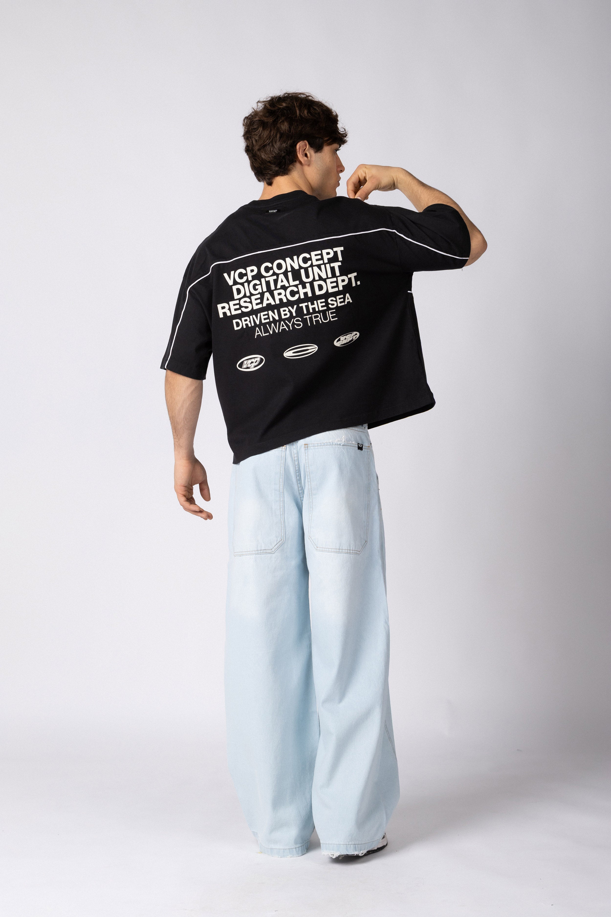 Remera Gabo Dept Negra