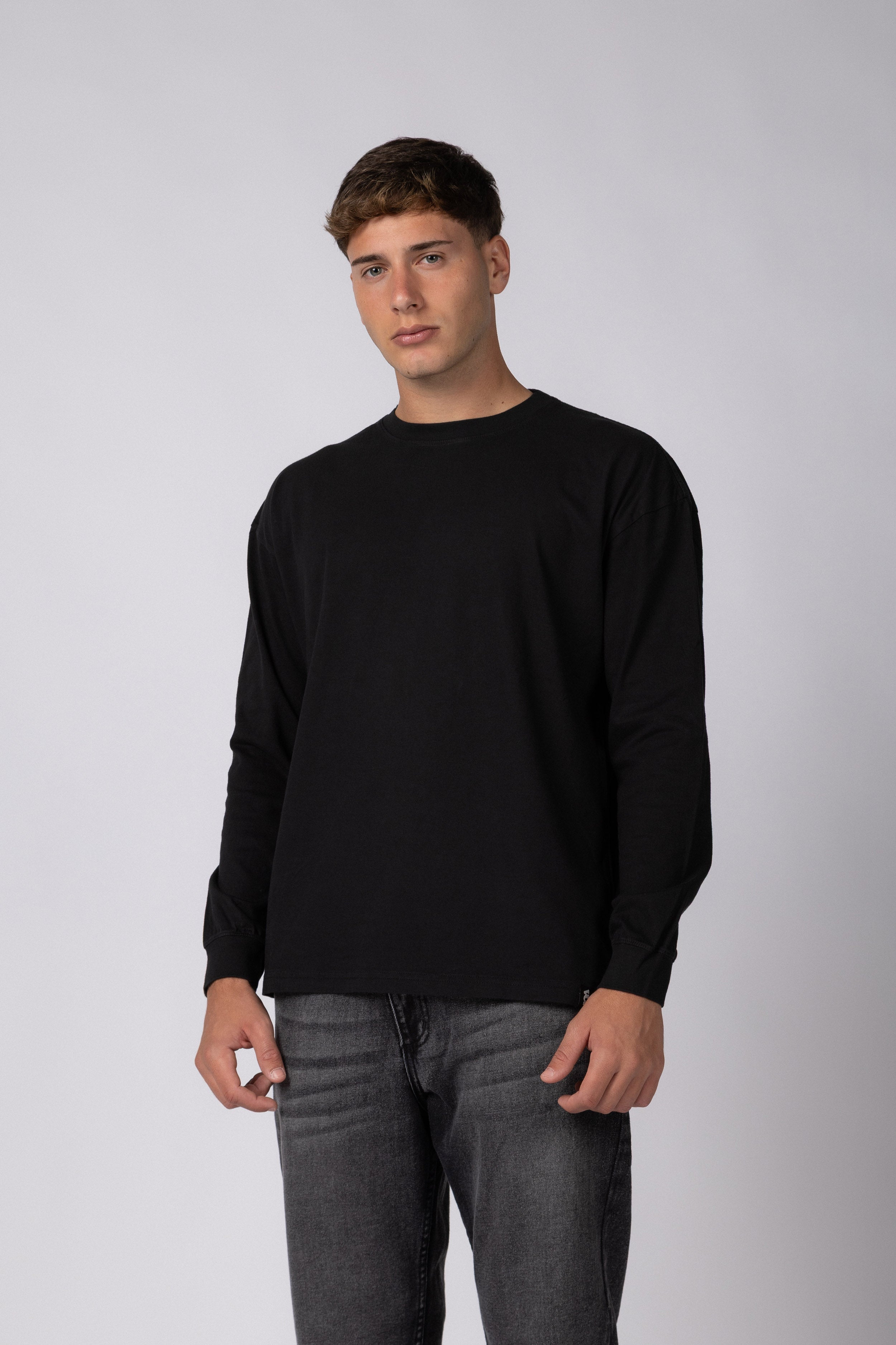 Remera Manga Larga Adam Negro