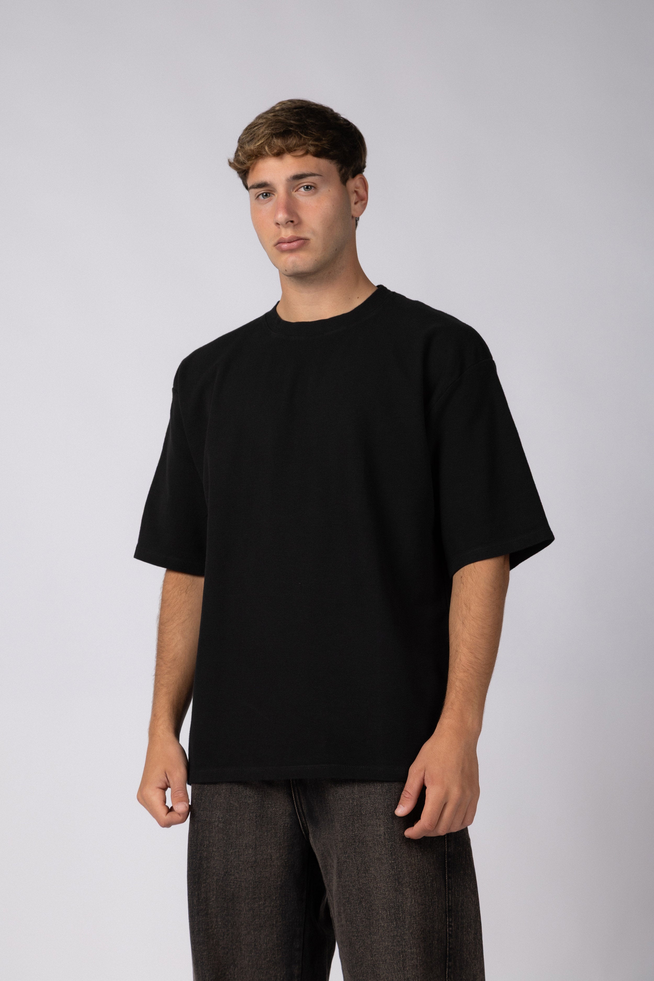 Remera Over Molt Speed Negro