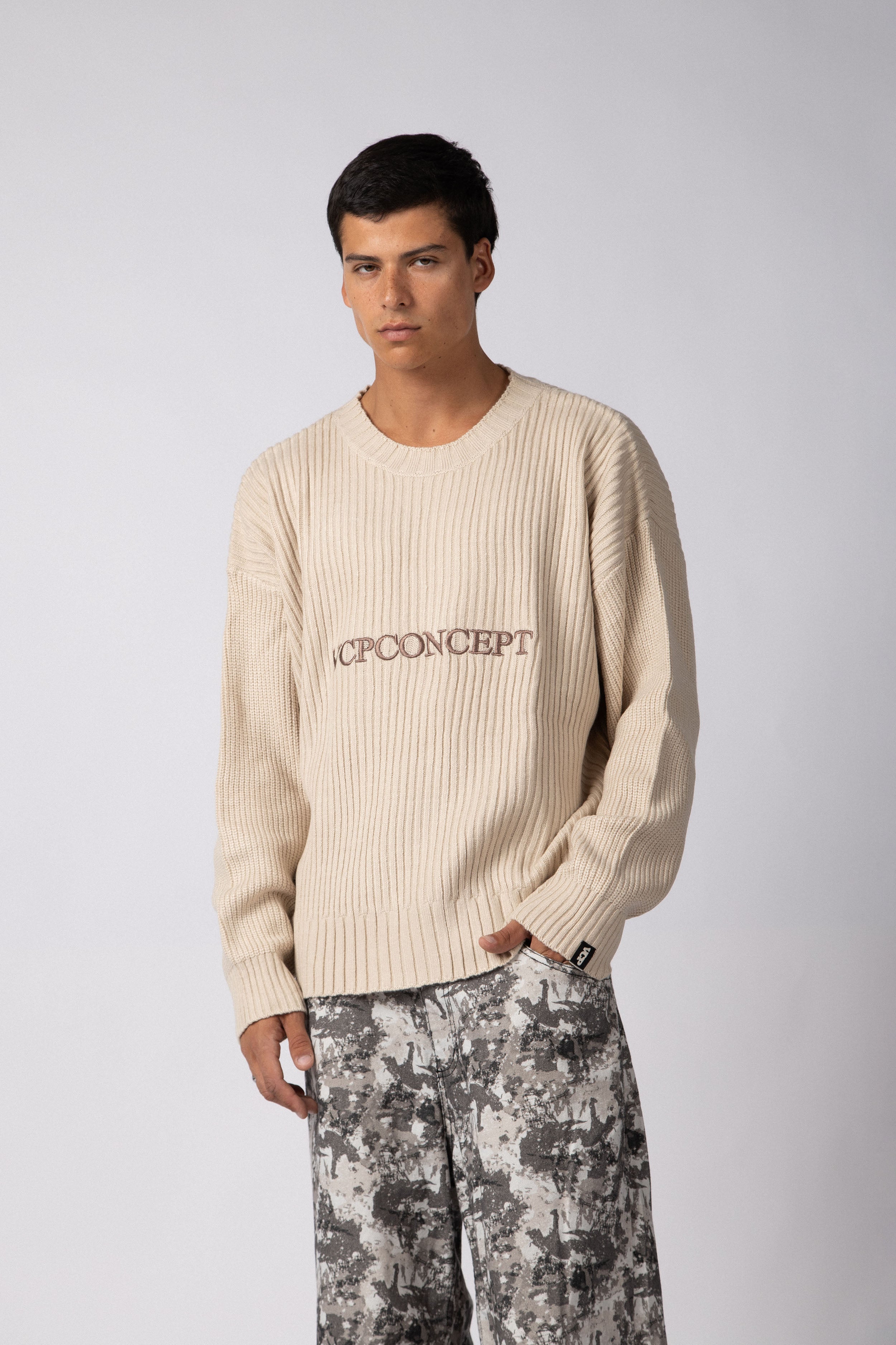 Sweater Identity Arena