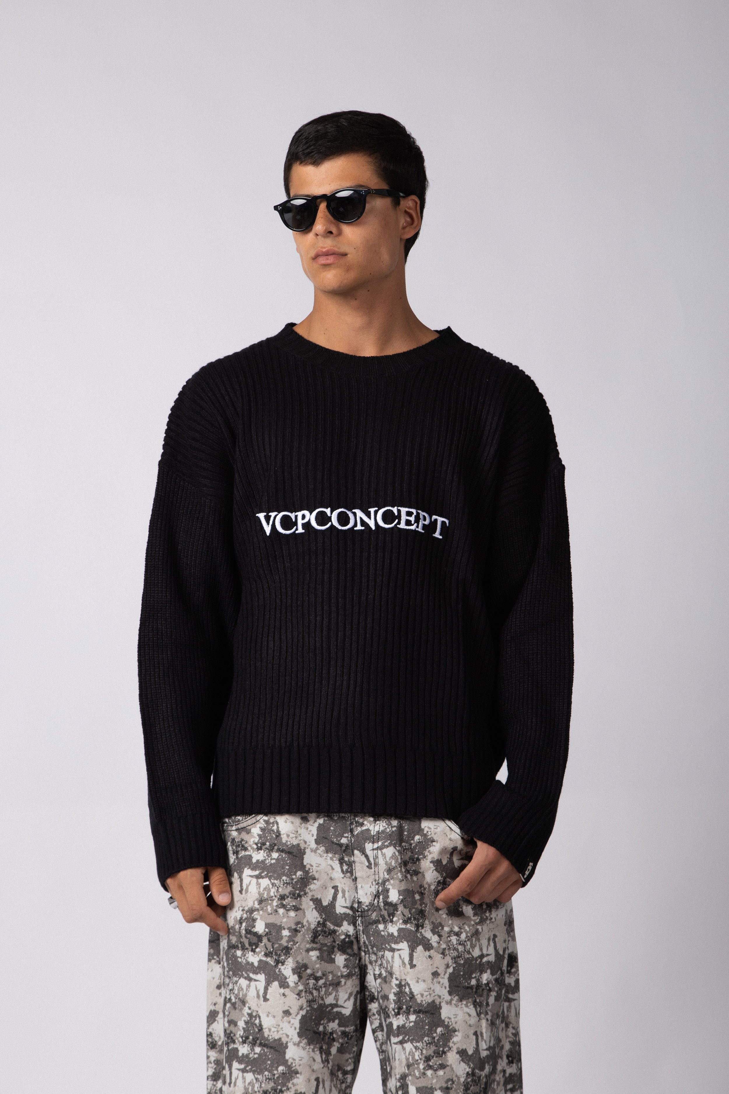 Sweater Identity Negro