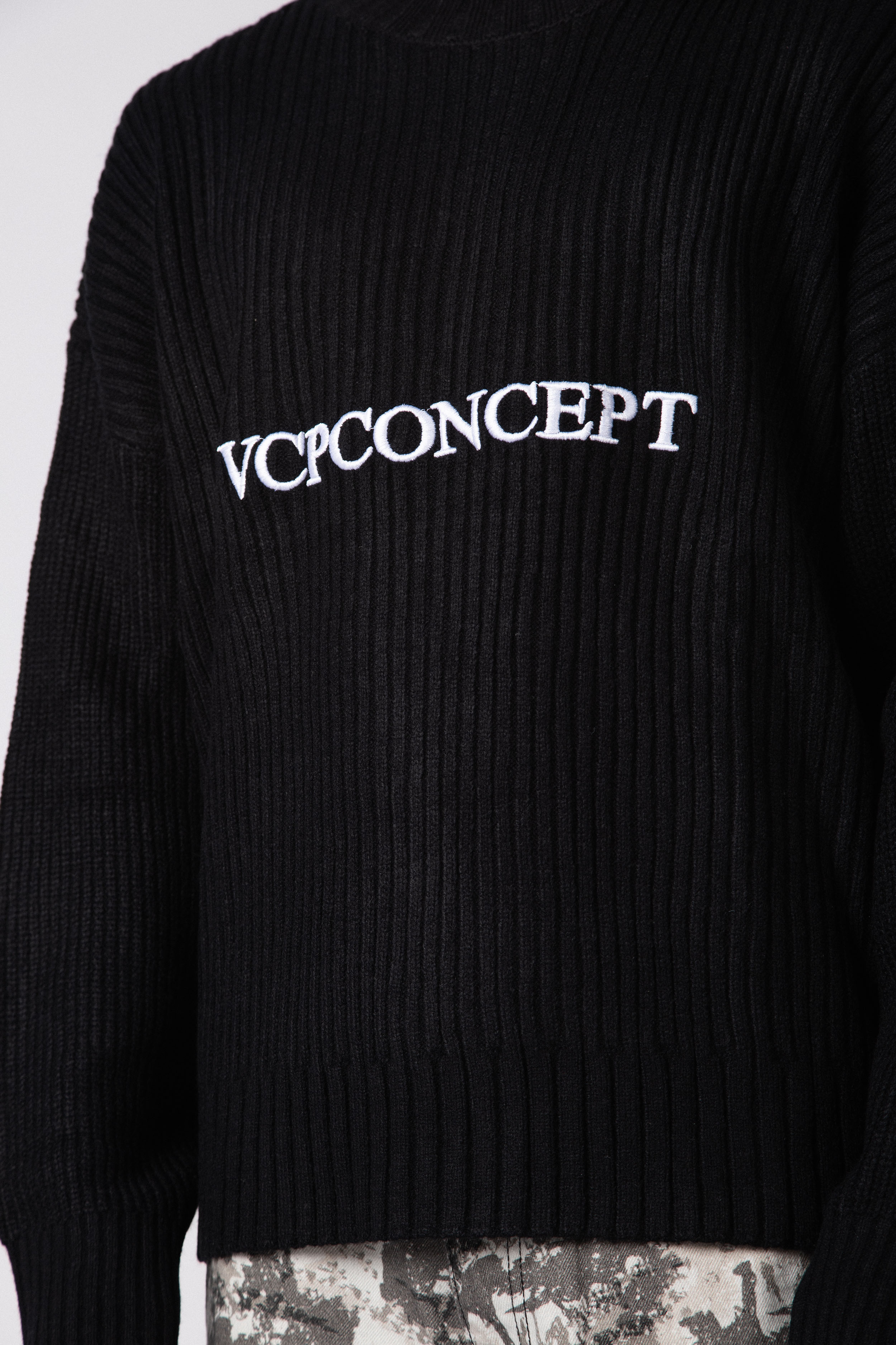 Sweater Identity Negro