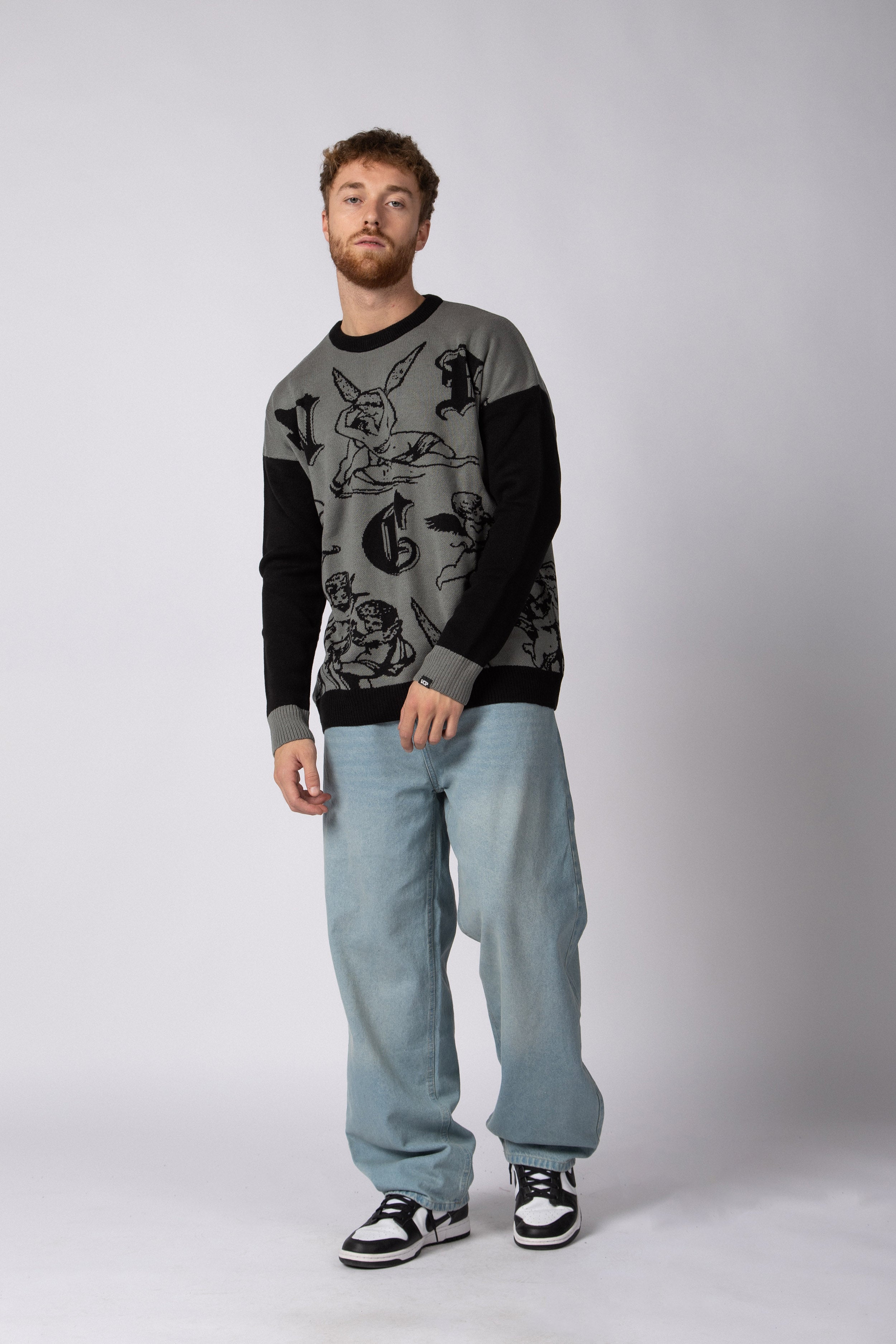 Sweater Over Olimpo
