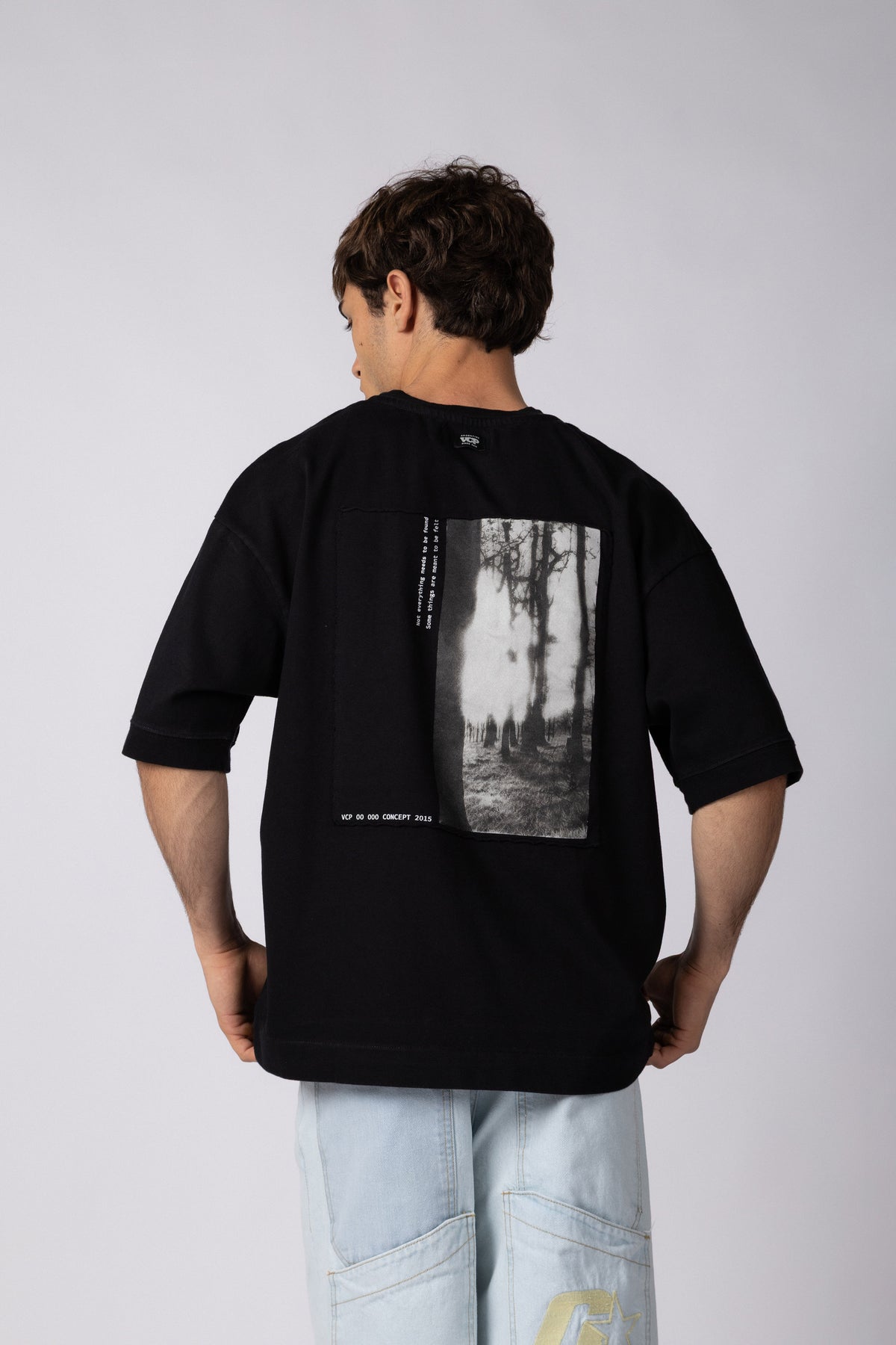 Remera HR Silence Negra