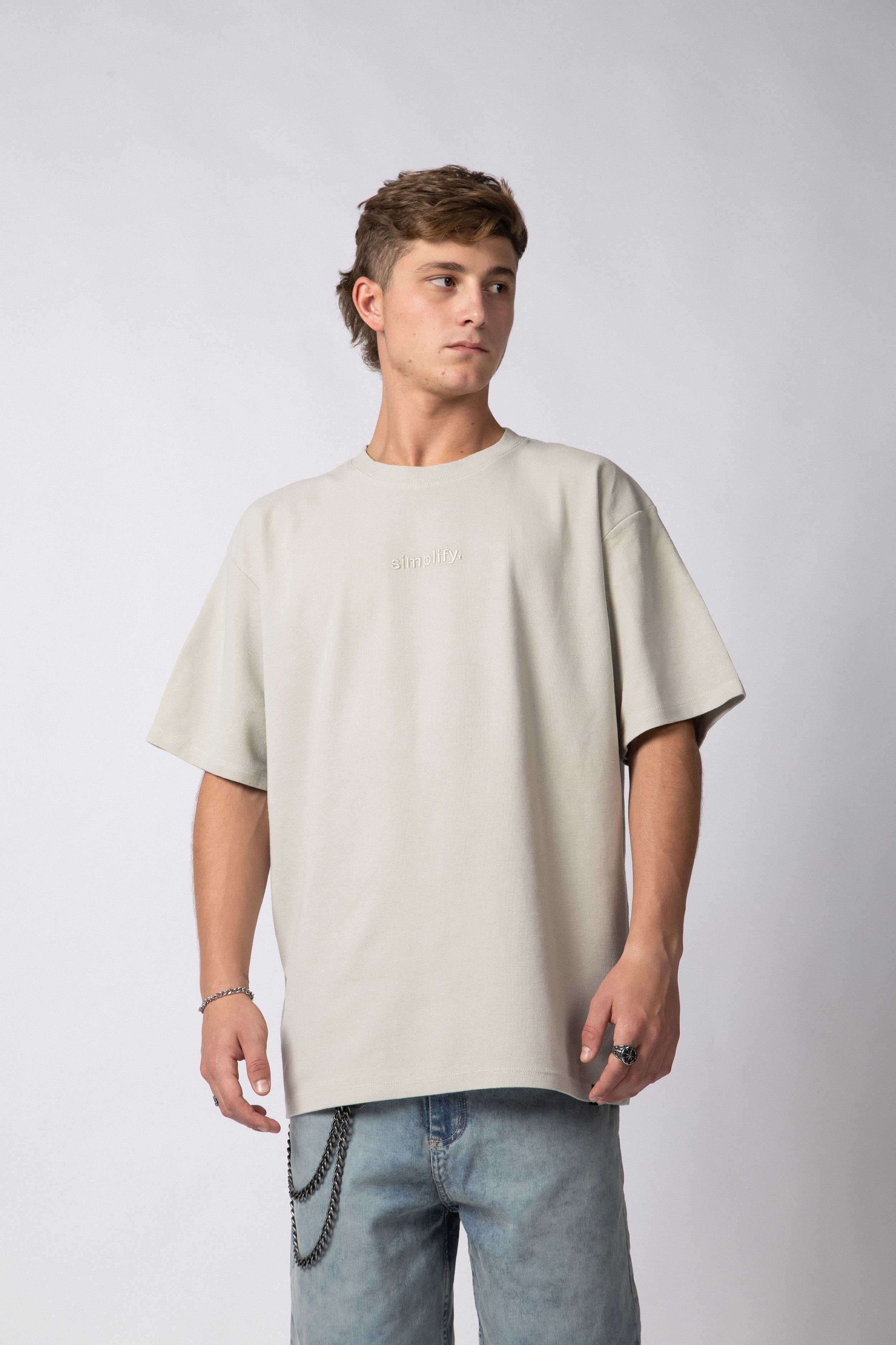 Remera Over Hana Simplify Arena