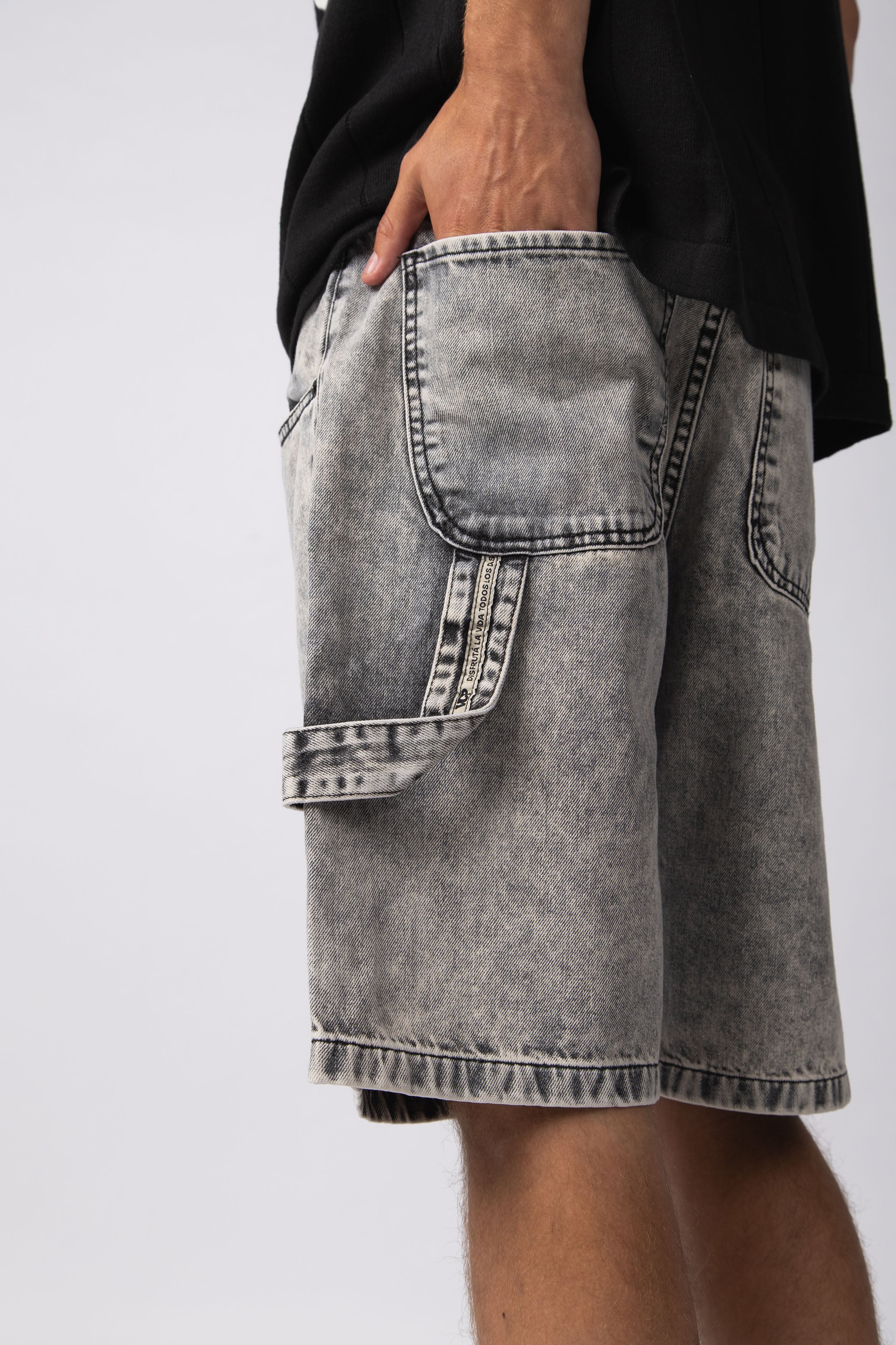 Bermuda Jean Hogan Smoked Grey