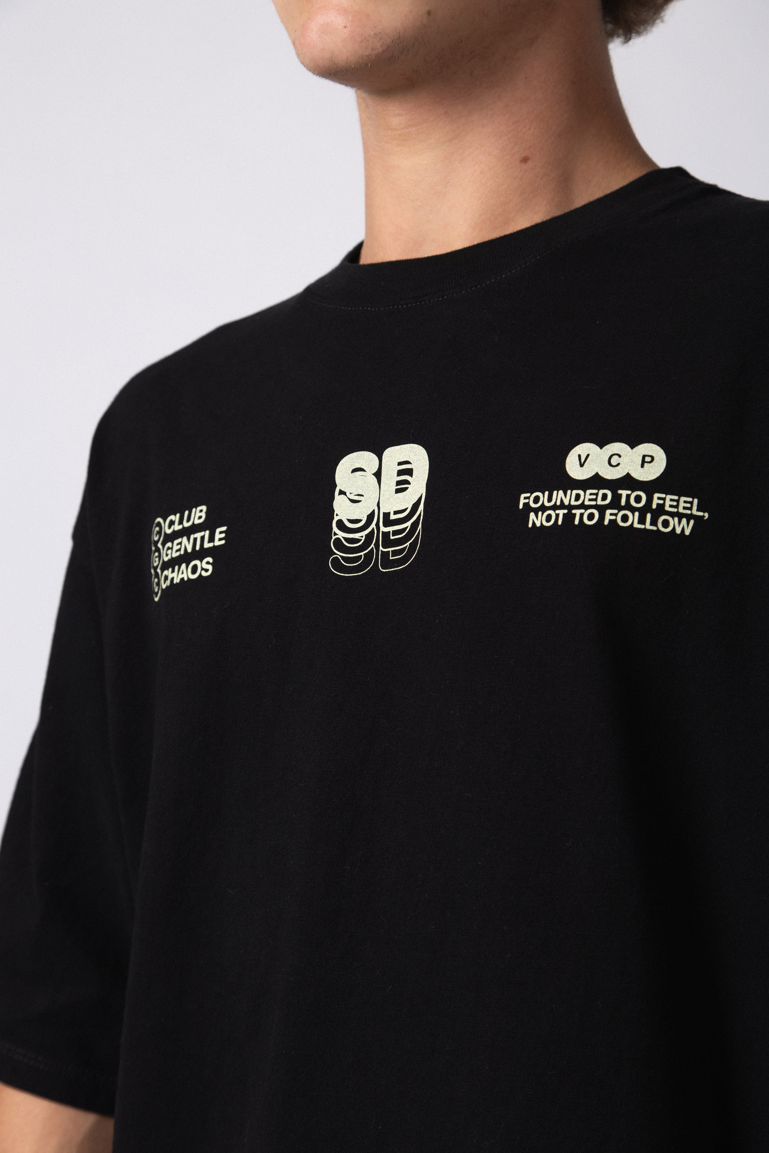 Remera Over Rhy Soft Negra