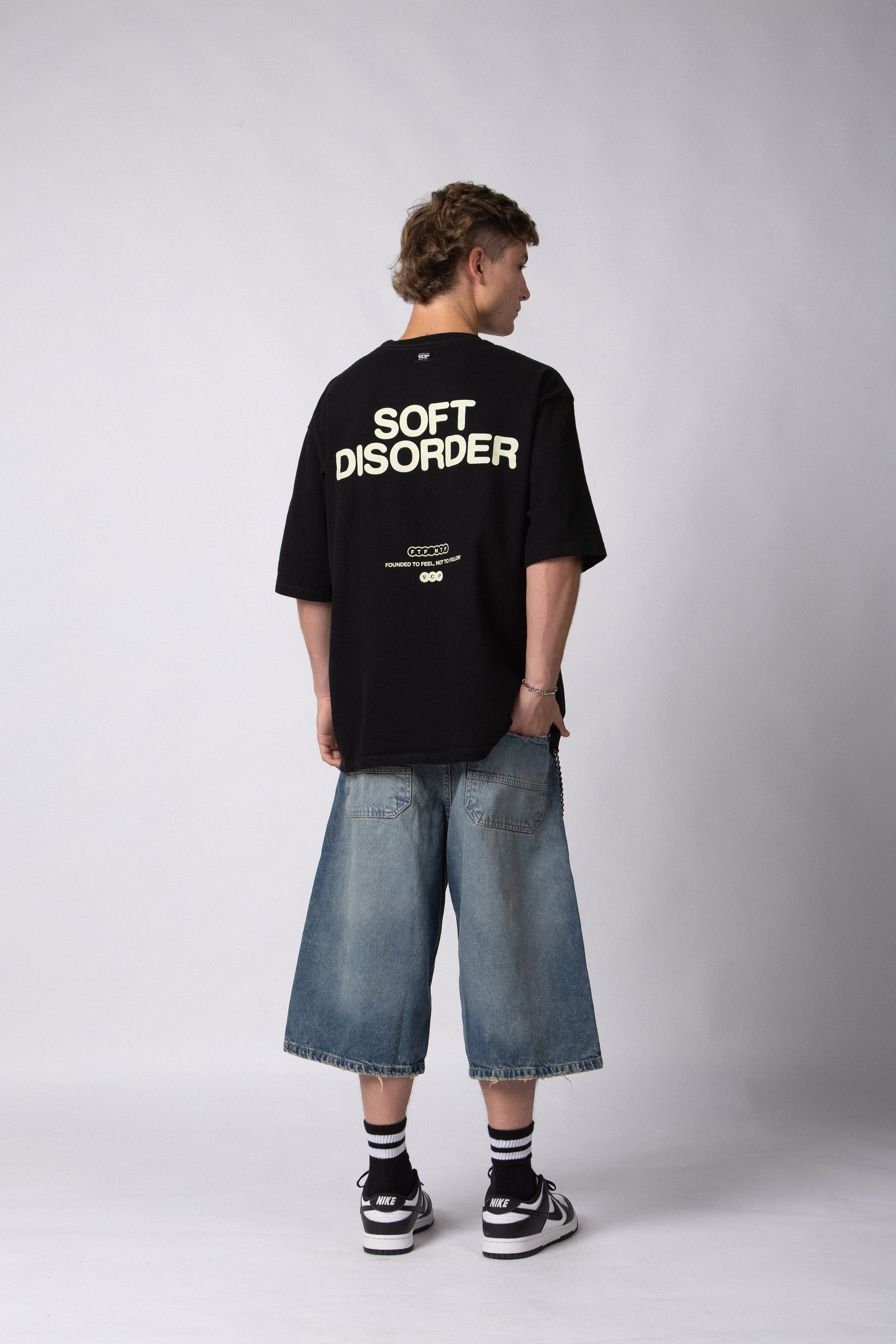 Remera Over Rhy Soft Negra