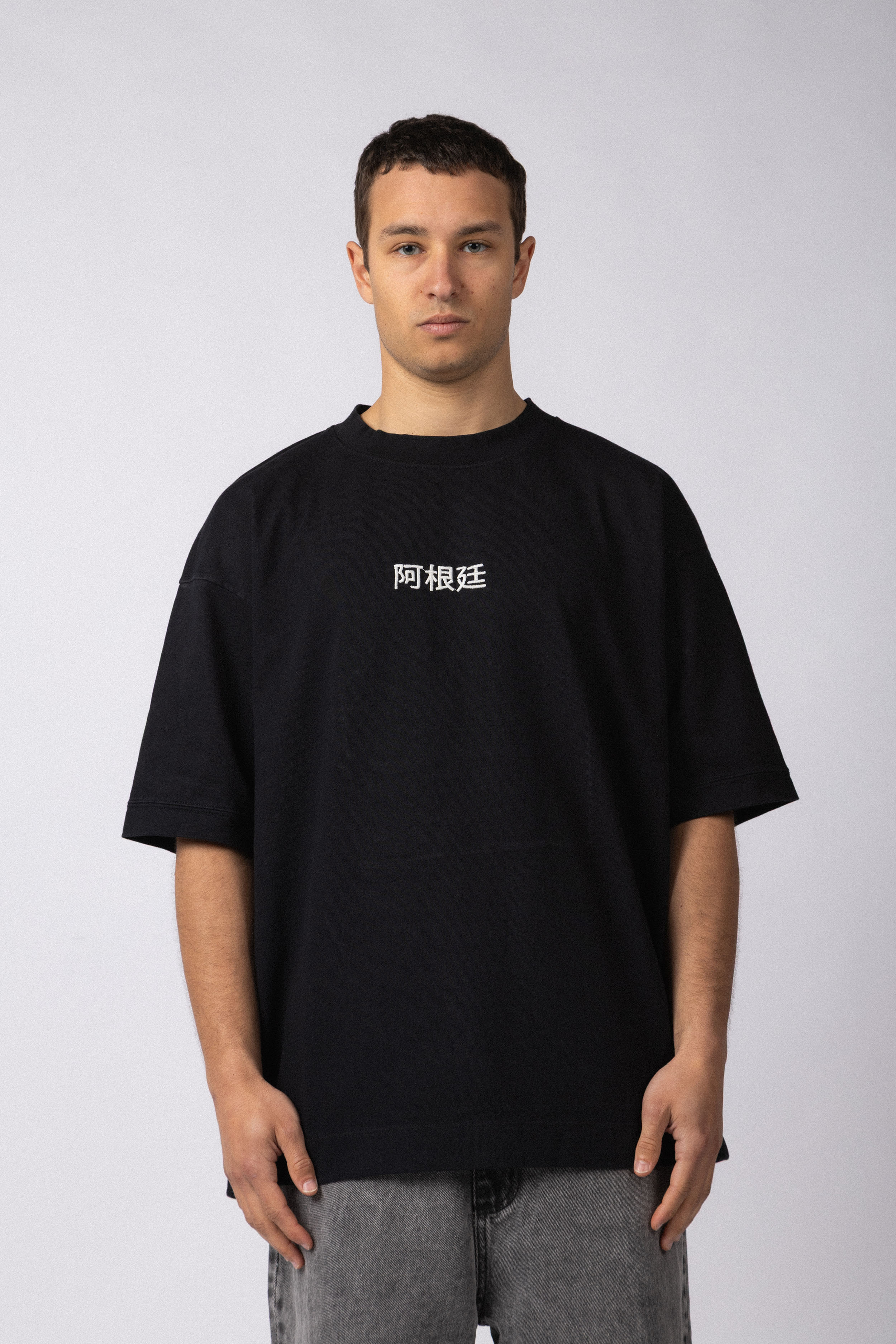 Remera Over GR Temple Negra